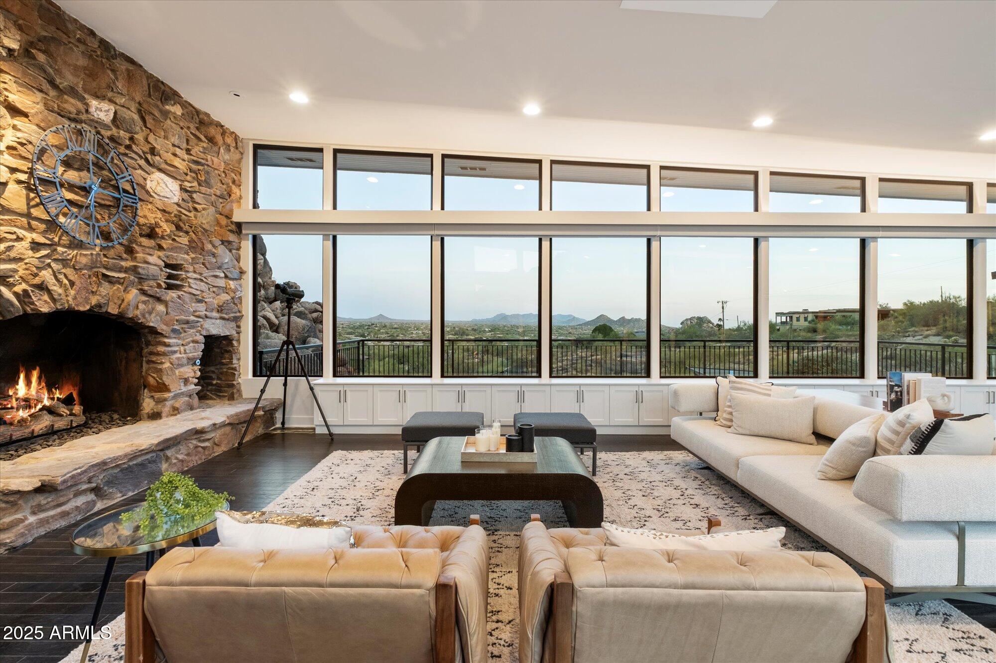 7078 E Stagecoach Pass Road