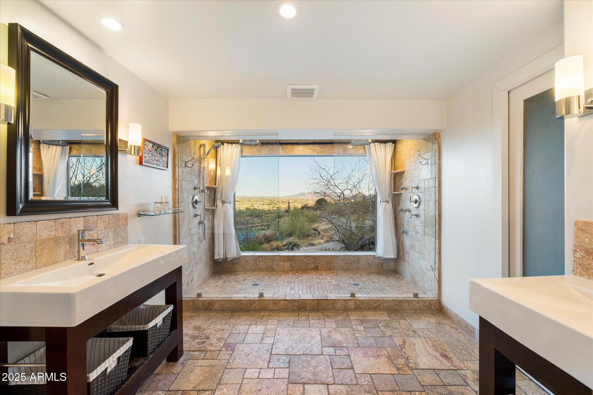 7078 E Stagecoach Pass Road