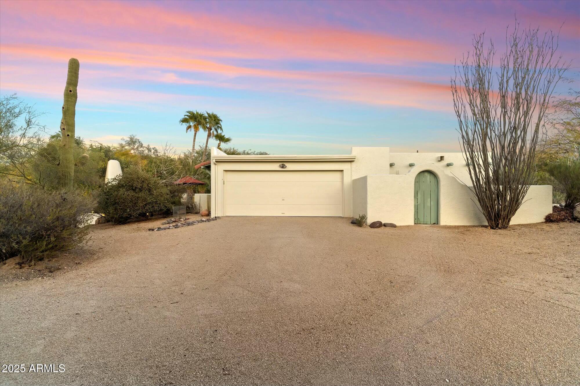 7451 E LONG RIFLE Road