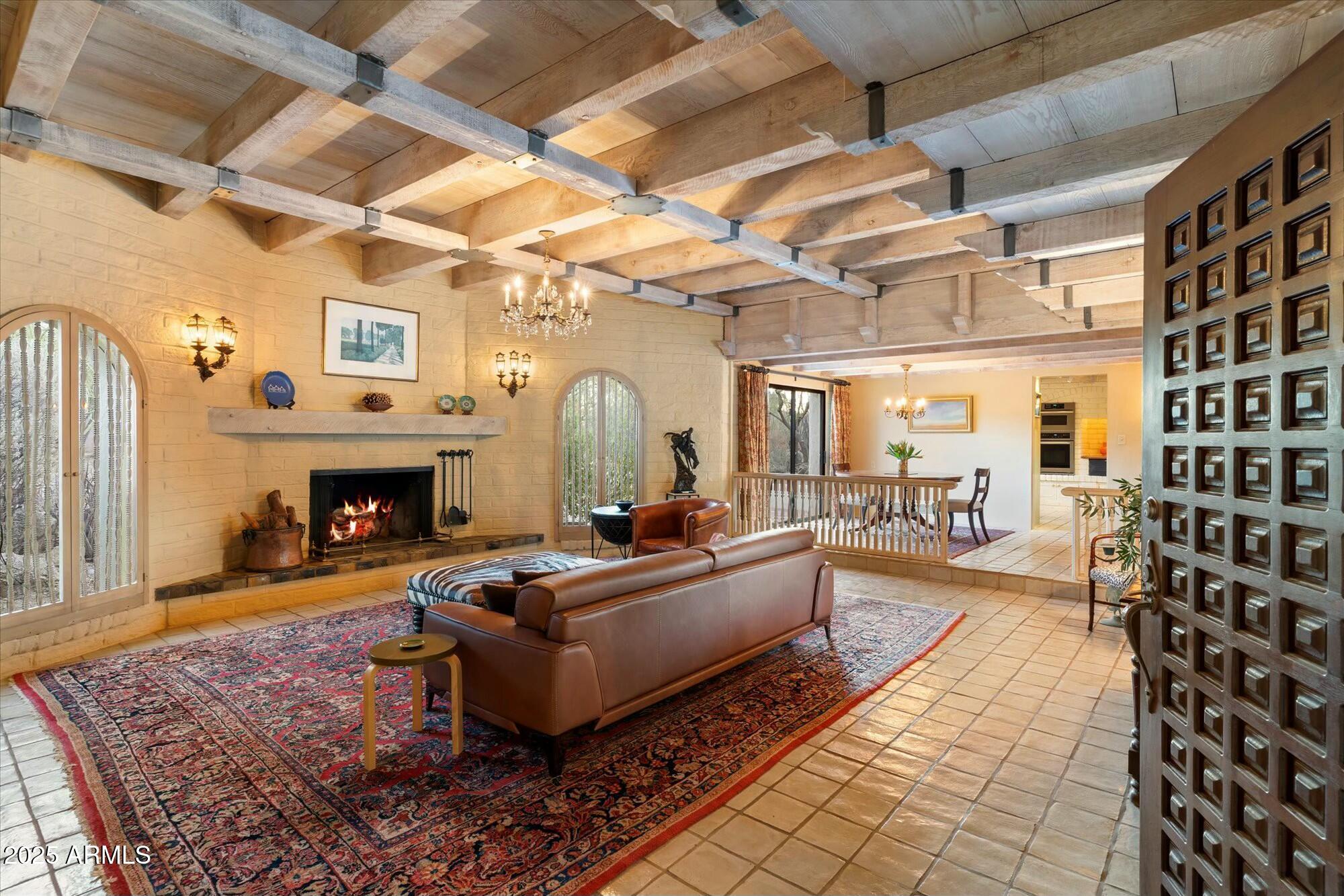 7451 E LONG RIFLE Road