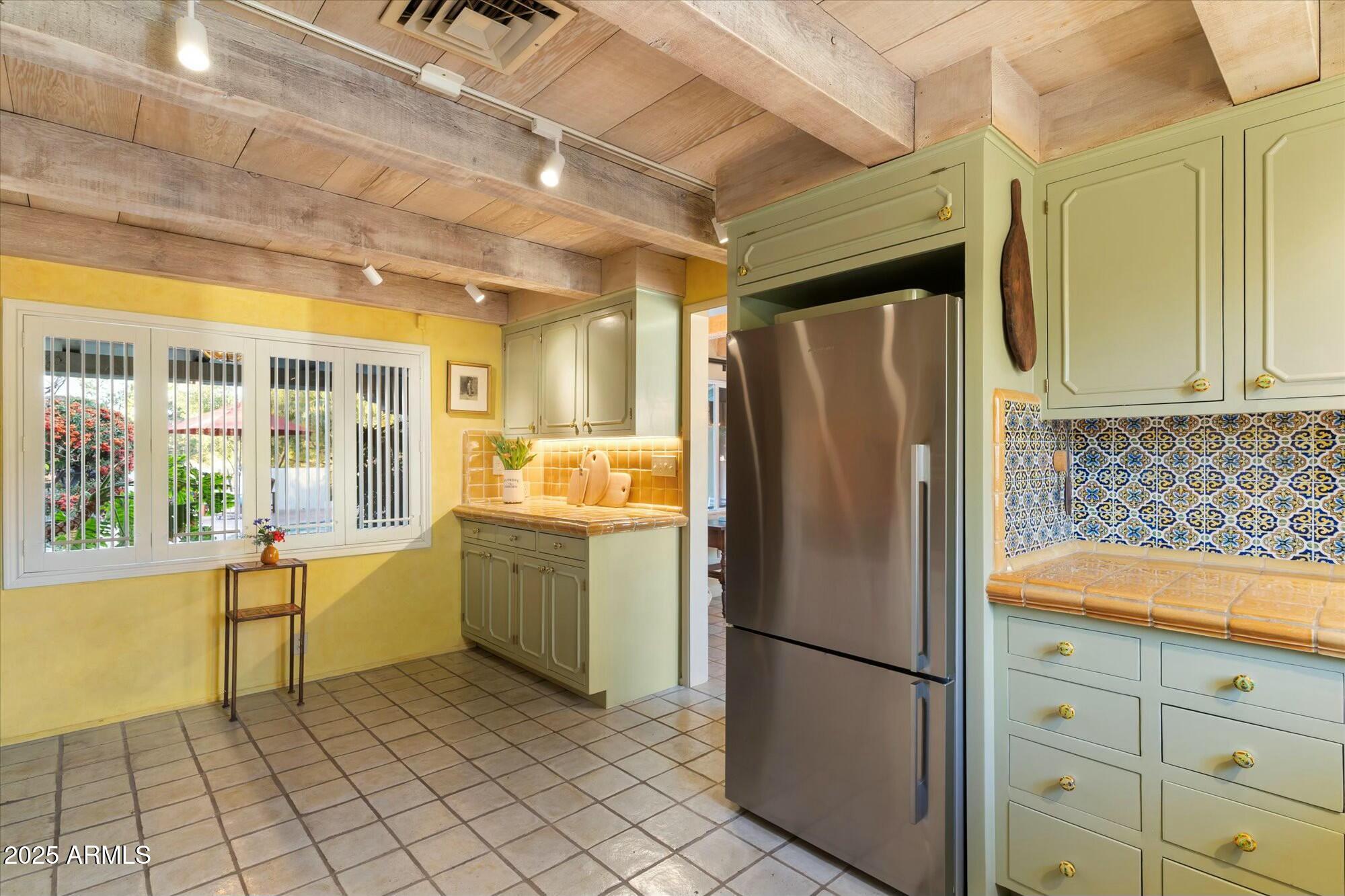 7451 E LONG RIFLE Road