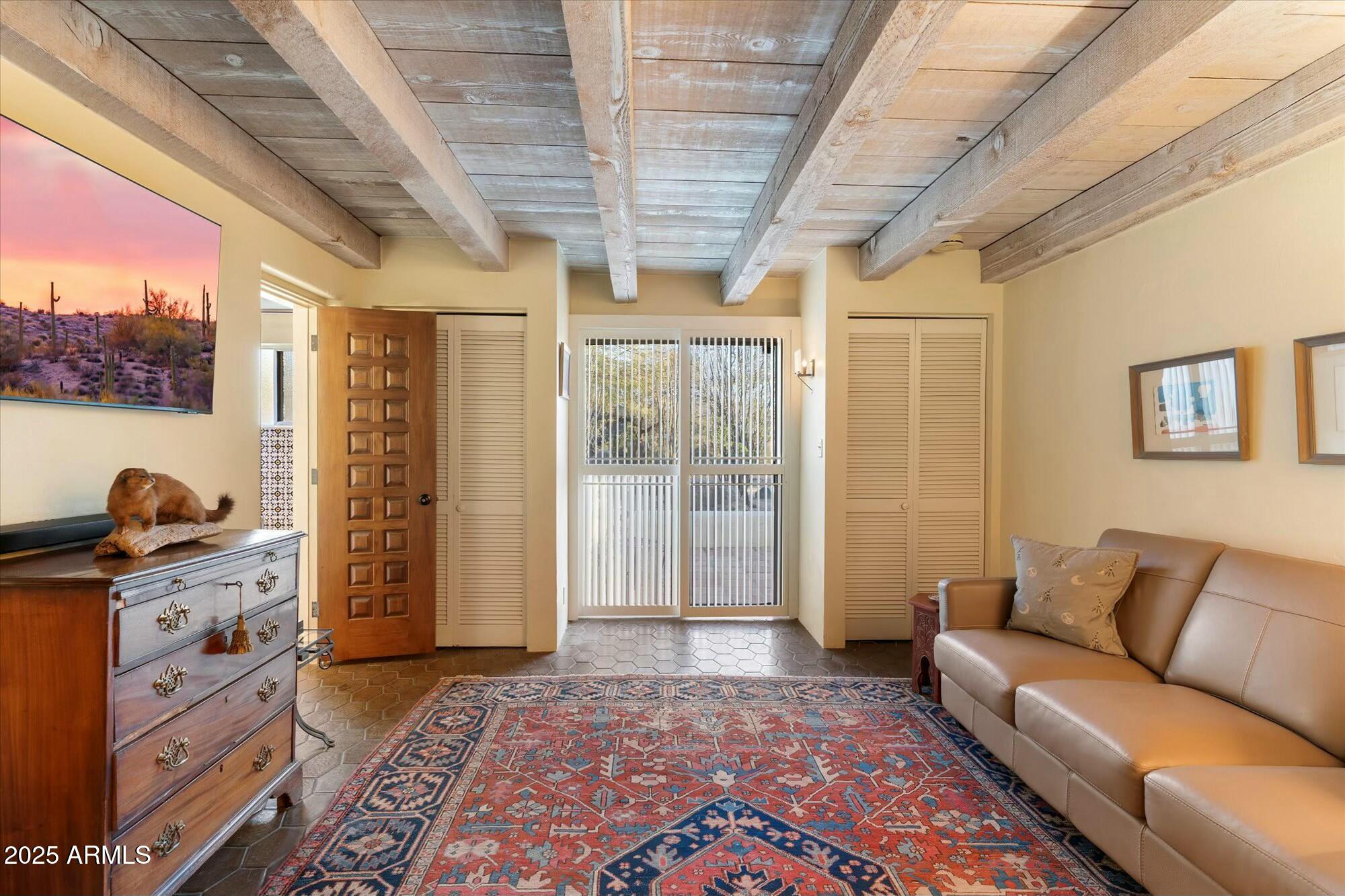 7451 E LONG RIFLE Road