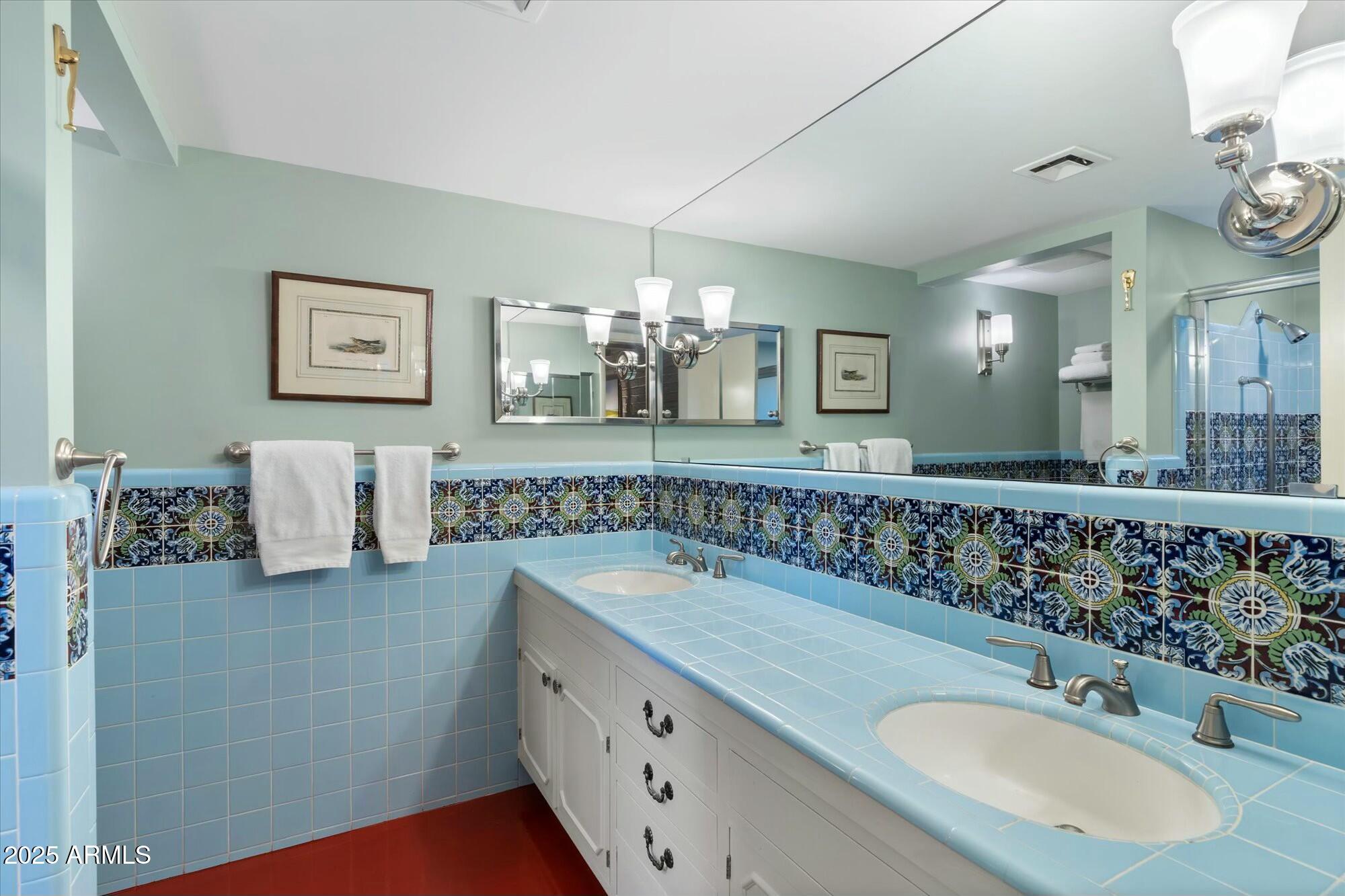 7451 E LONG RIFLE Road