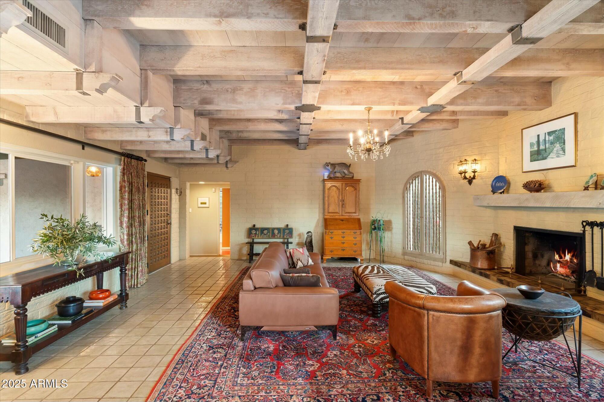 7451 E LONG RIFLE Road