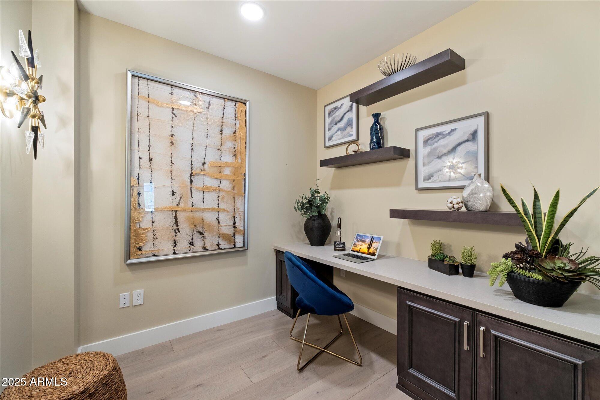 5250 E DEER VALLEY Drive, 206