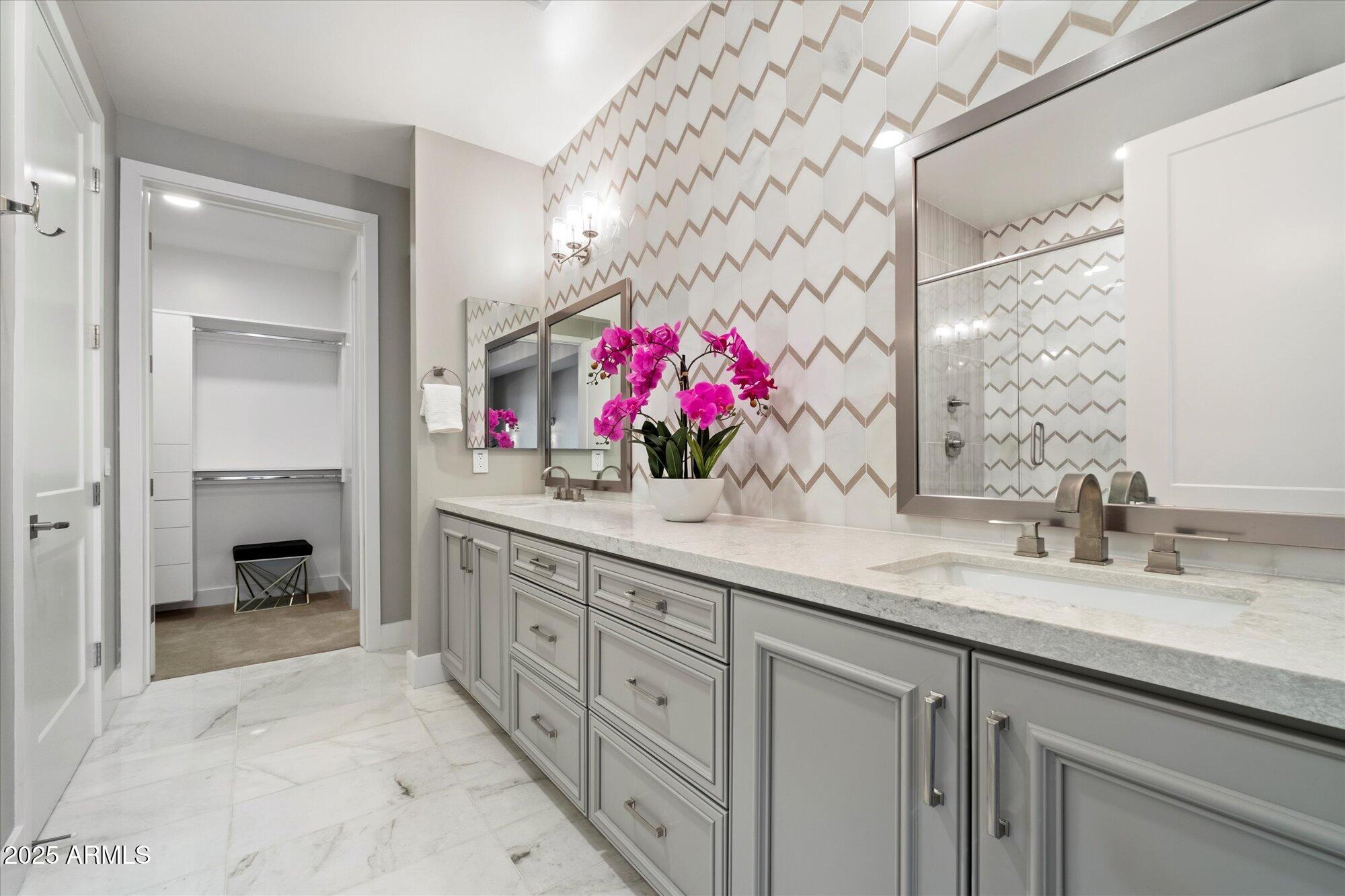 5250 E DEER VALLEY Drive, 206