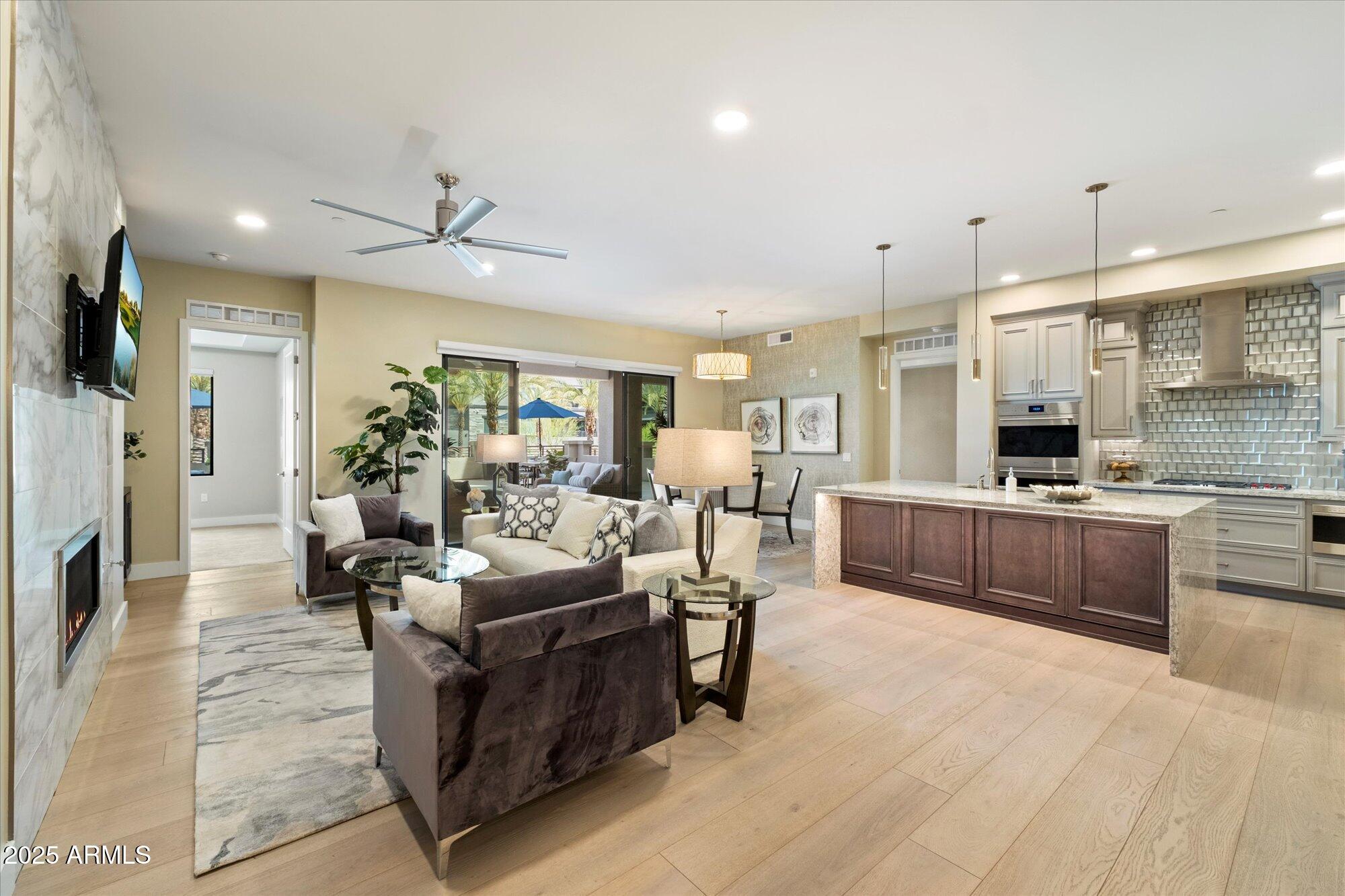 5250 E DEER VALLEY Drive, 206