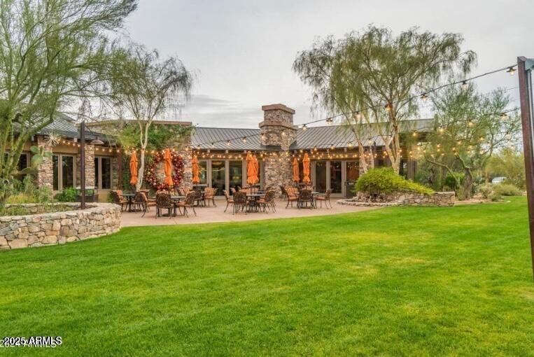 8905 E MOUNTAIN SPRING Road