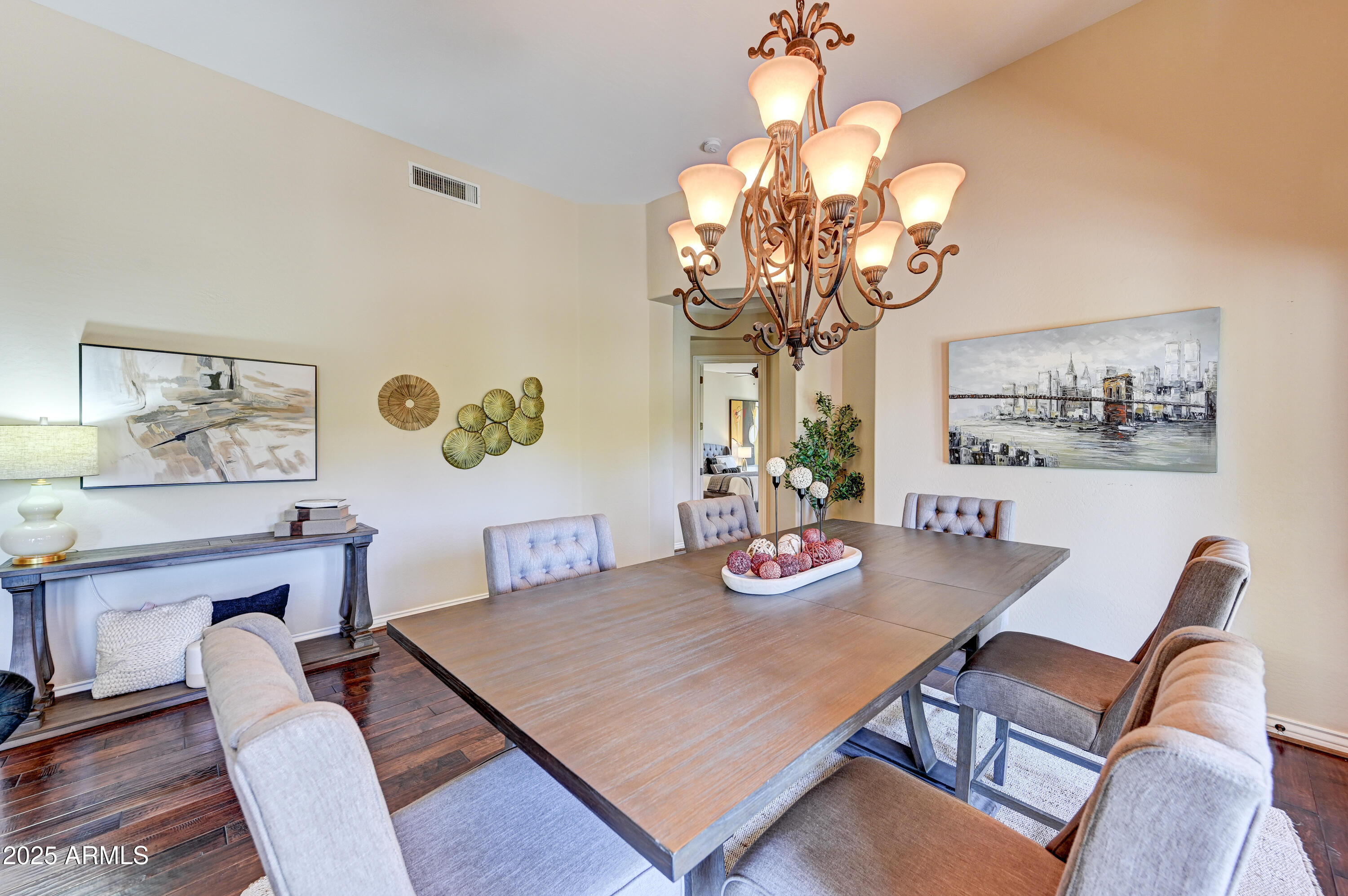 8905 E MOUNTAIN SPRING Road