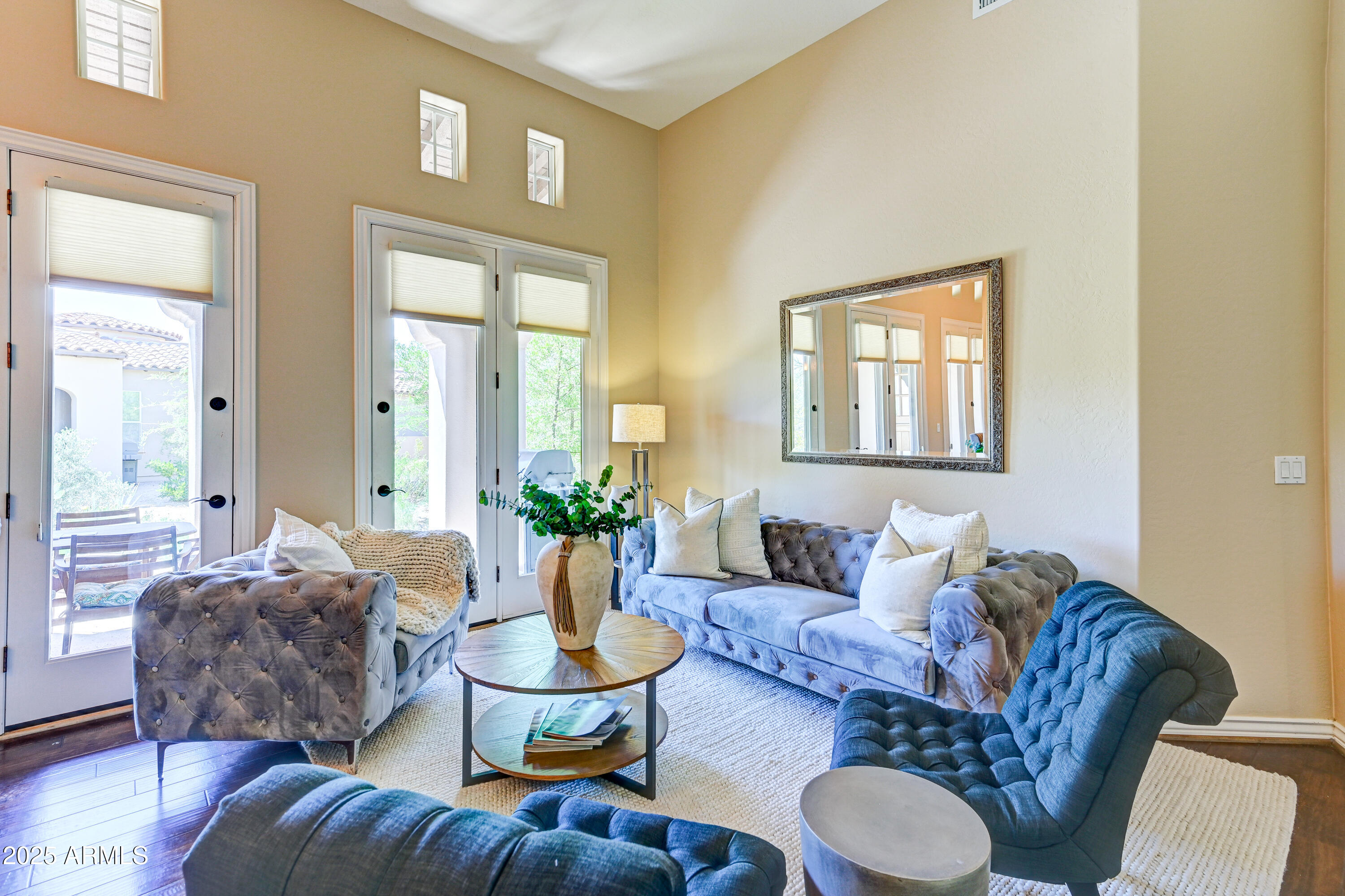 8905 E MOUNTAIN SPRING Road