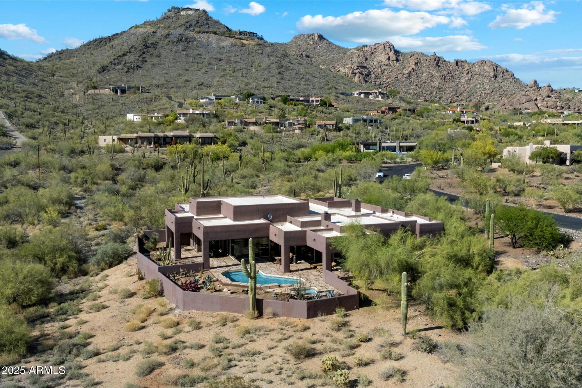 6407 E OLD PAINT Trail