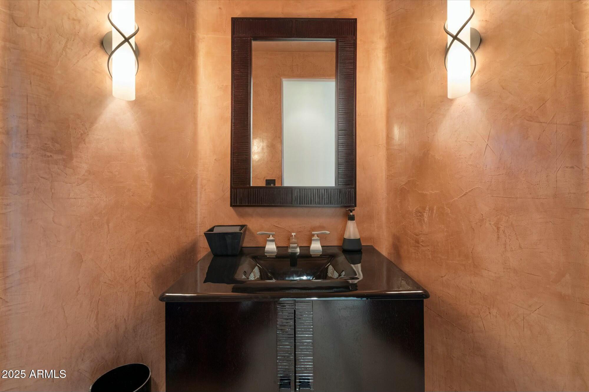 6407 E OLD PAINT Trail