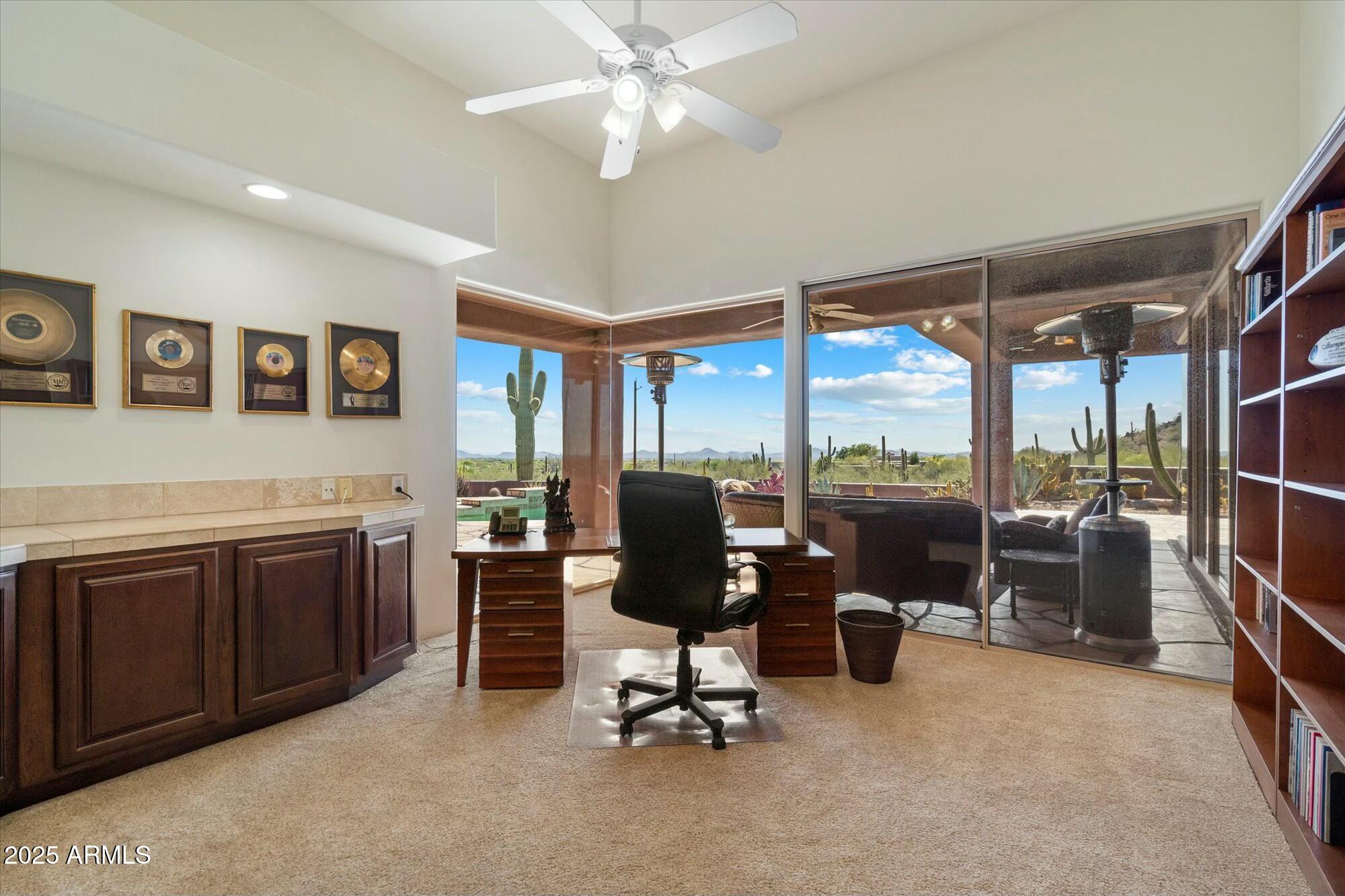 6407 E OLD PAINT Trail