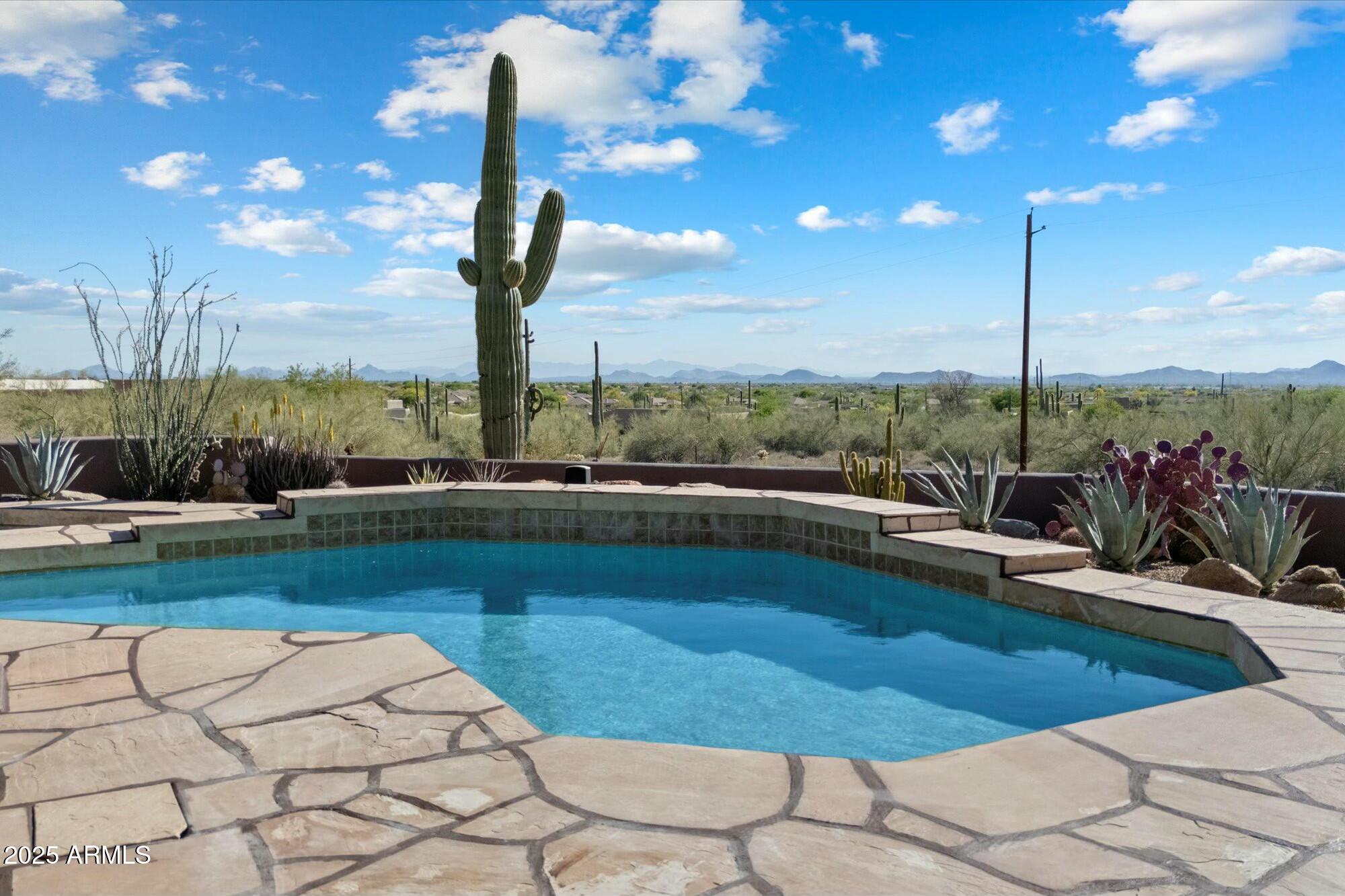 6407 E OLD PAINT Trail