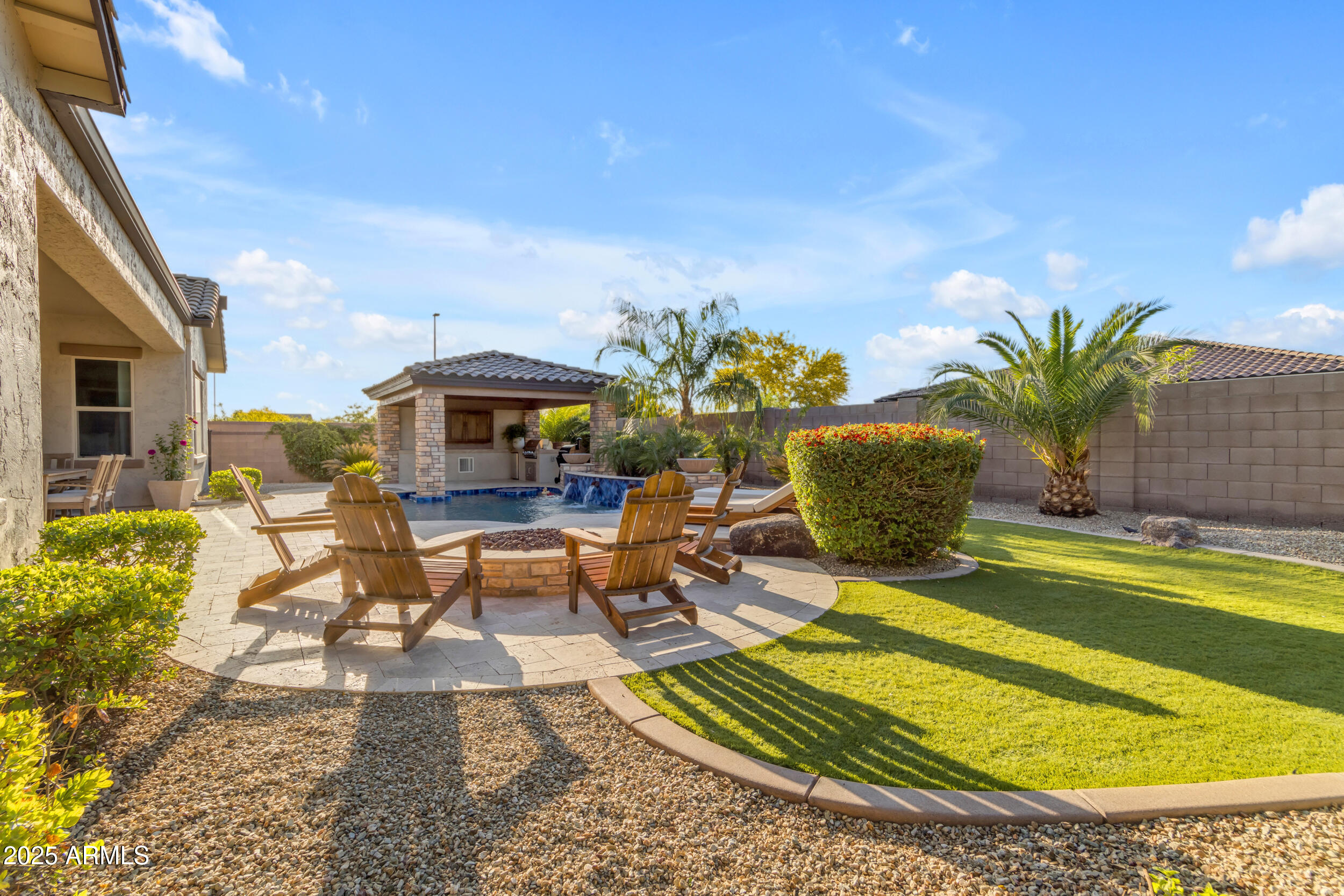 2826 E BELLFLOWER Drive