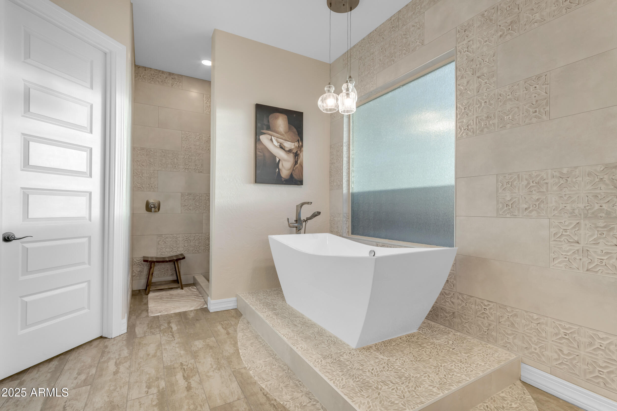 2826 E BELLFLOWER Drive