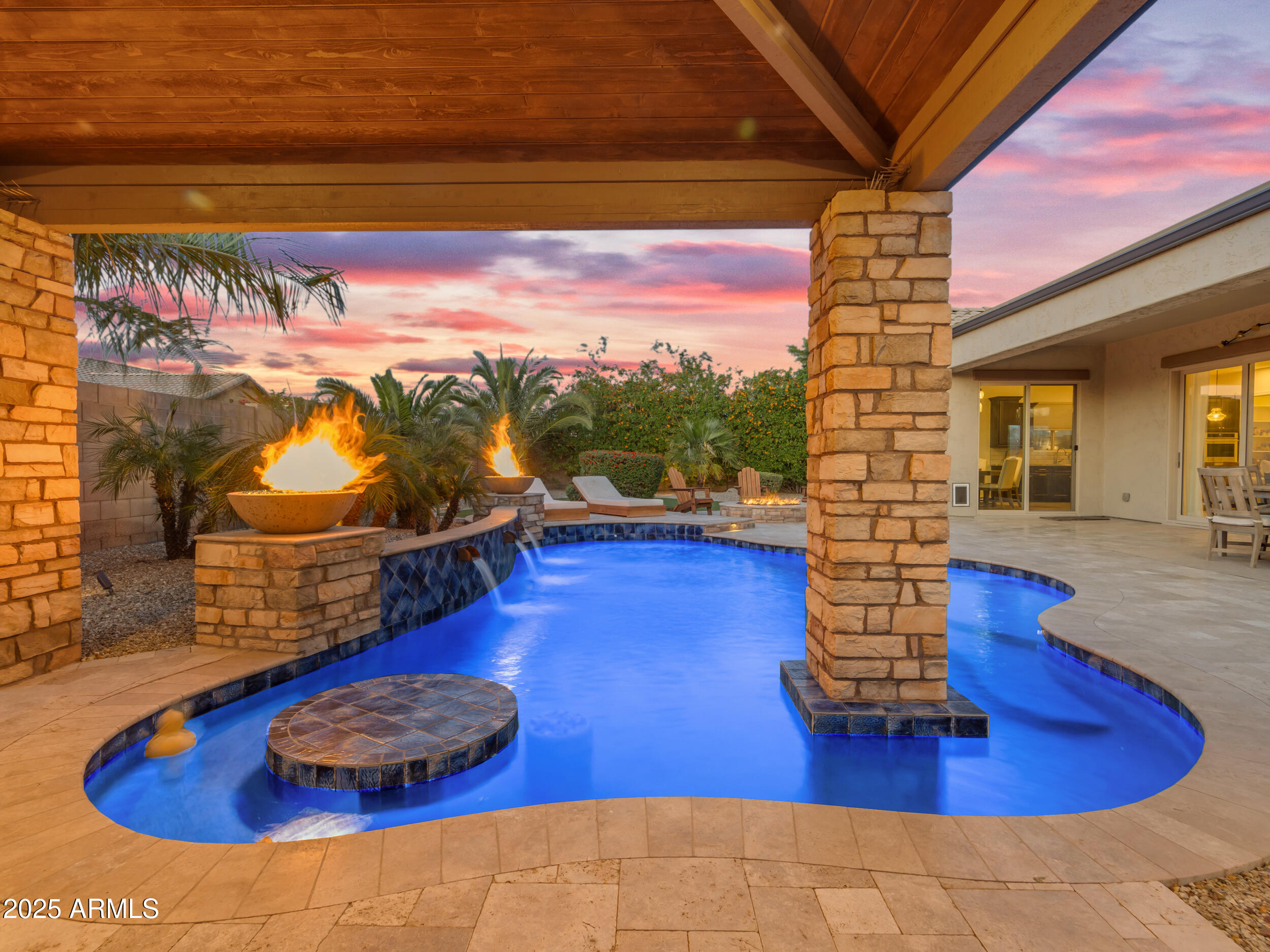 2826 E BELLFLOWER Drive