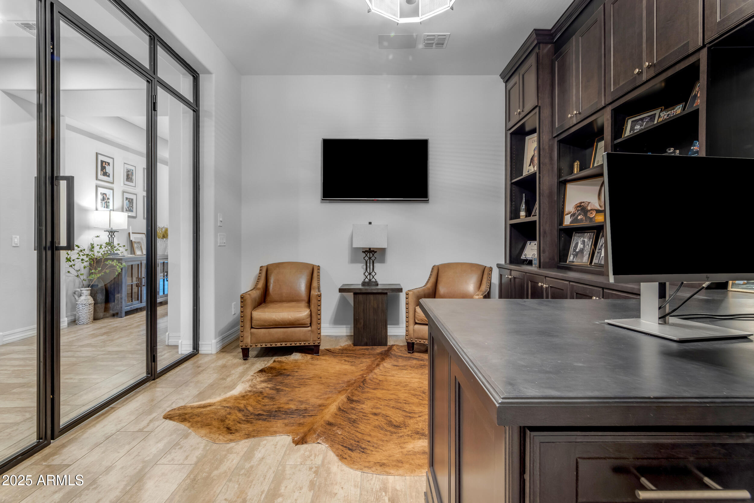 2826 E BELLFLOWER Drive