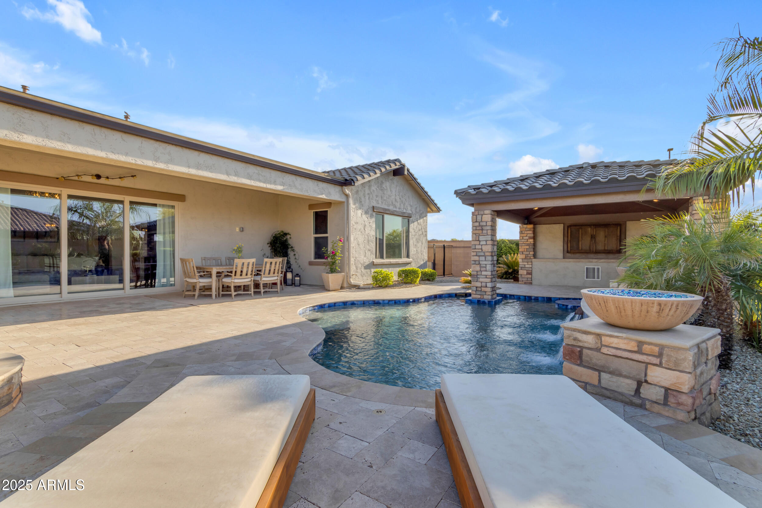 2826 E BELLFLOWER Drive