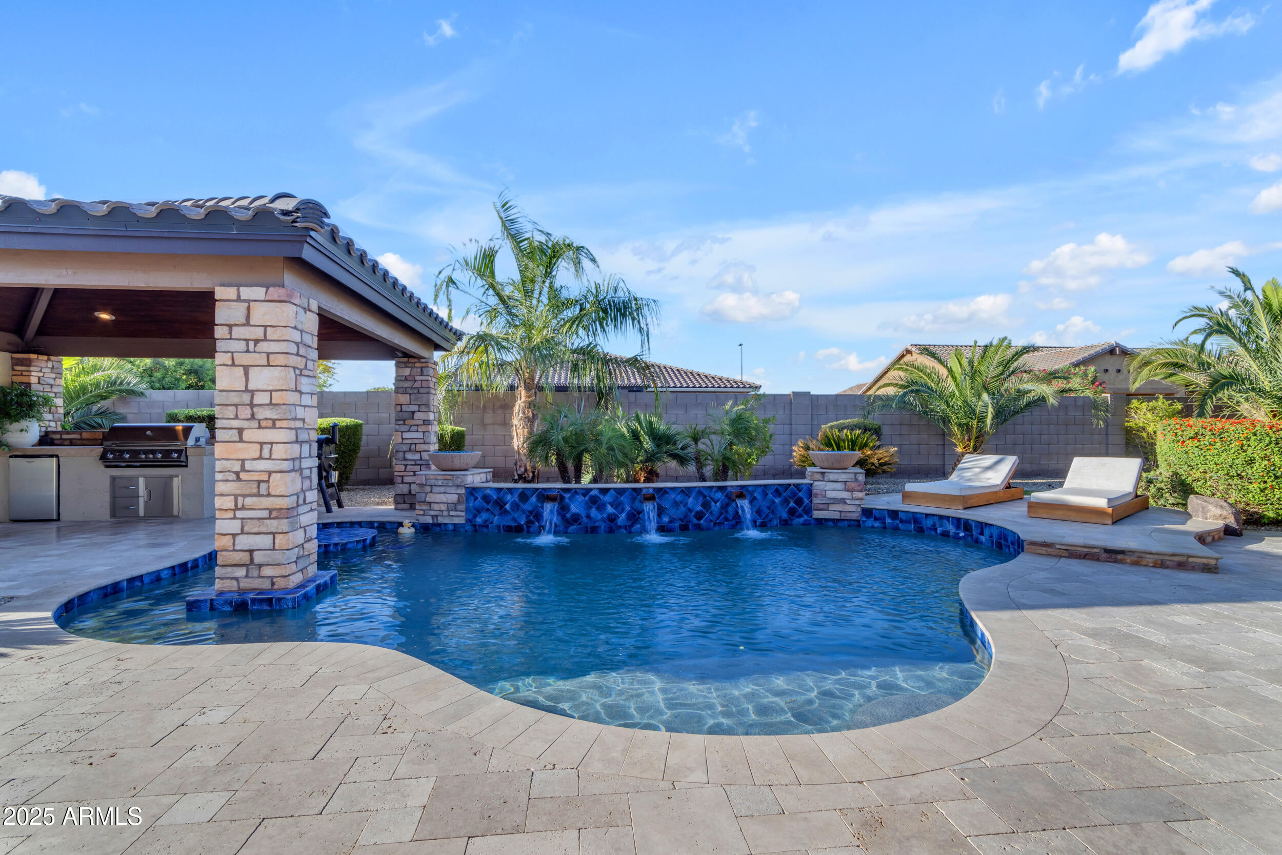 2826 E BELLFLOWER Drive