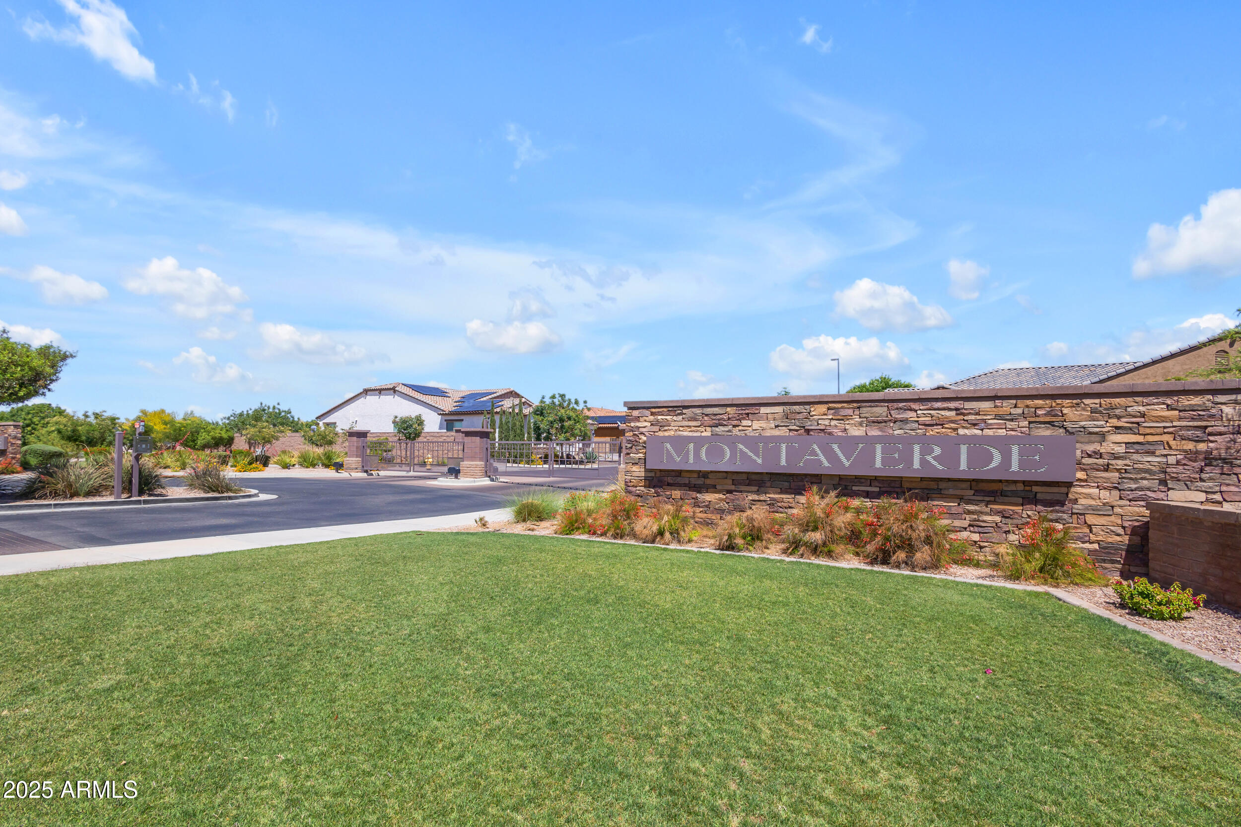 2826 E BELLFLOWER Drive