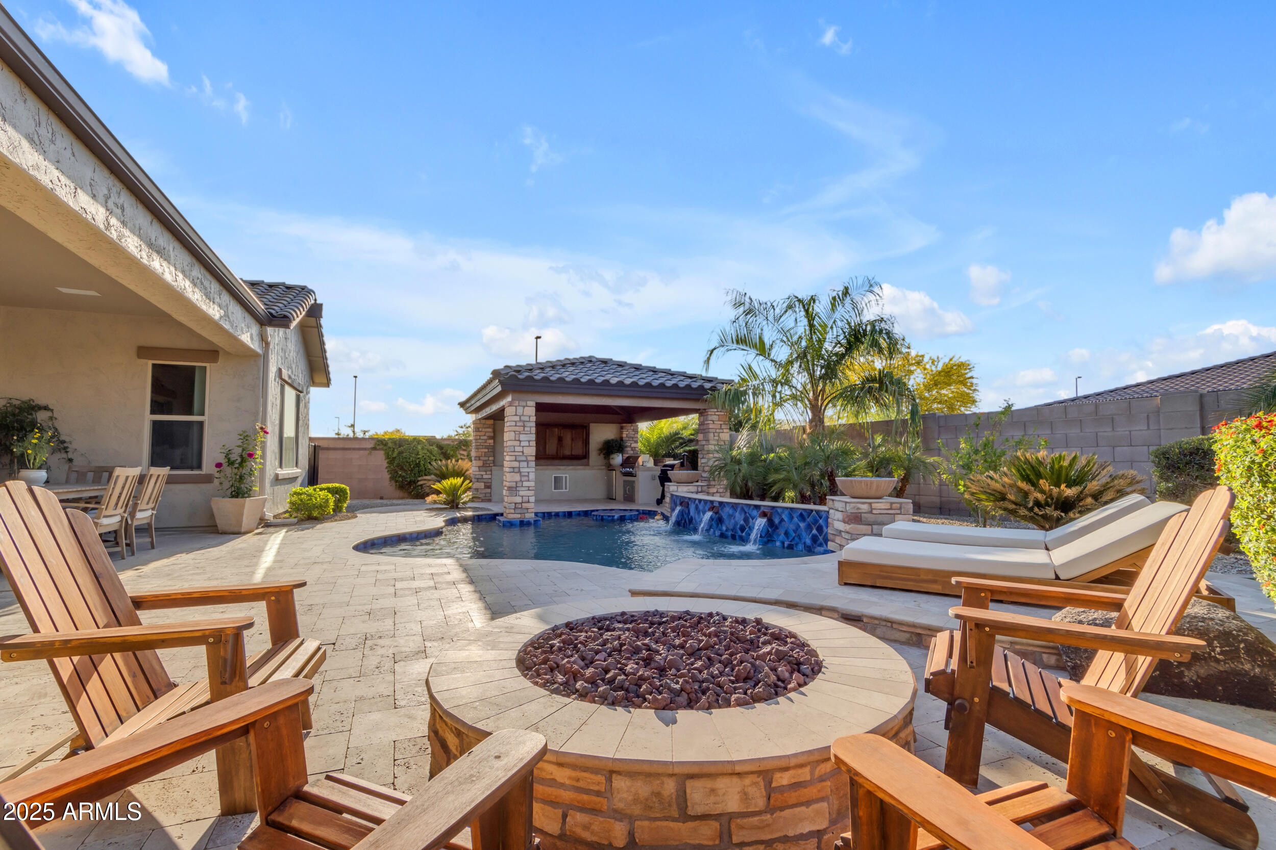 2826 E BELLFLOWER Drive