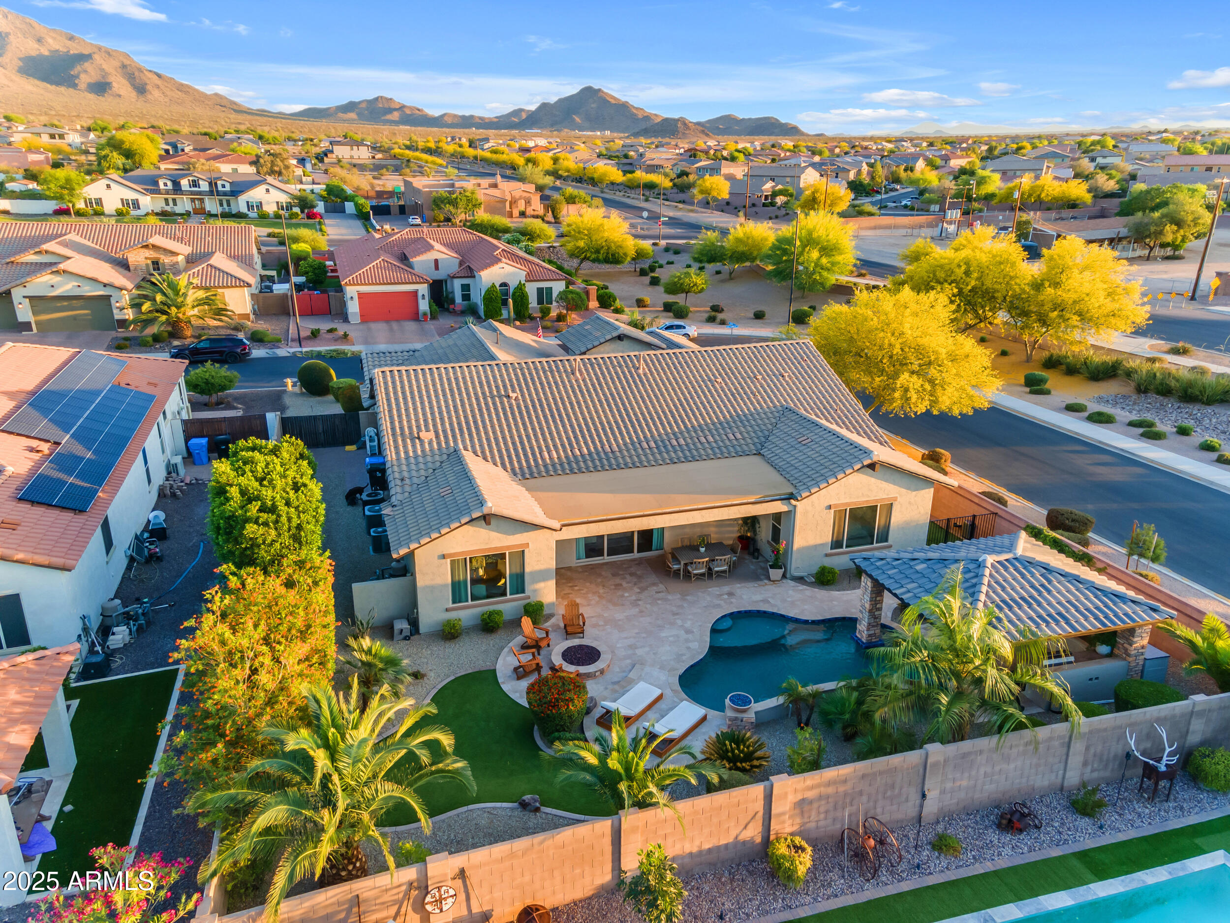 2826 E BELLFLOWER Drive