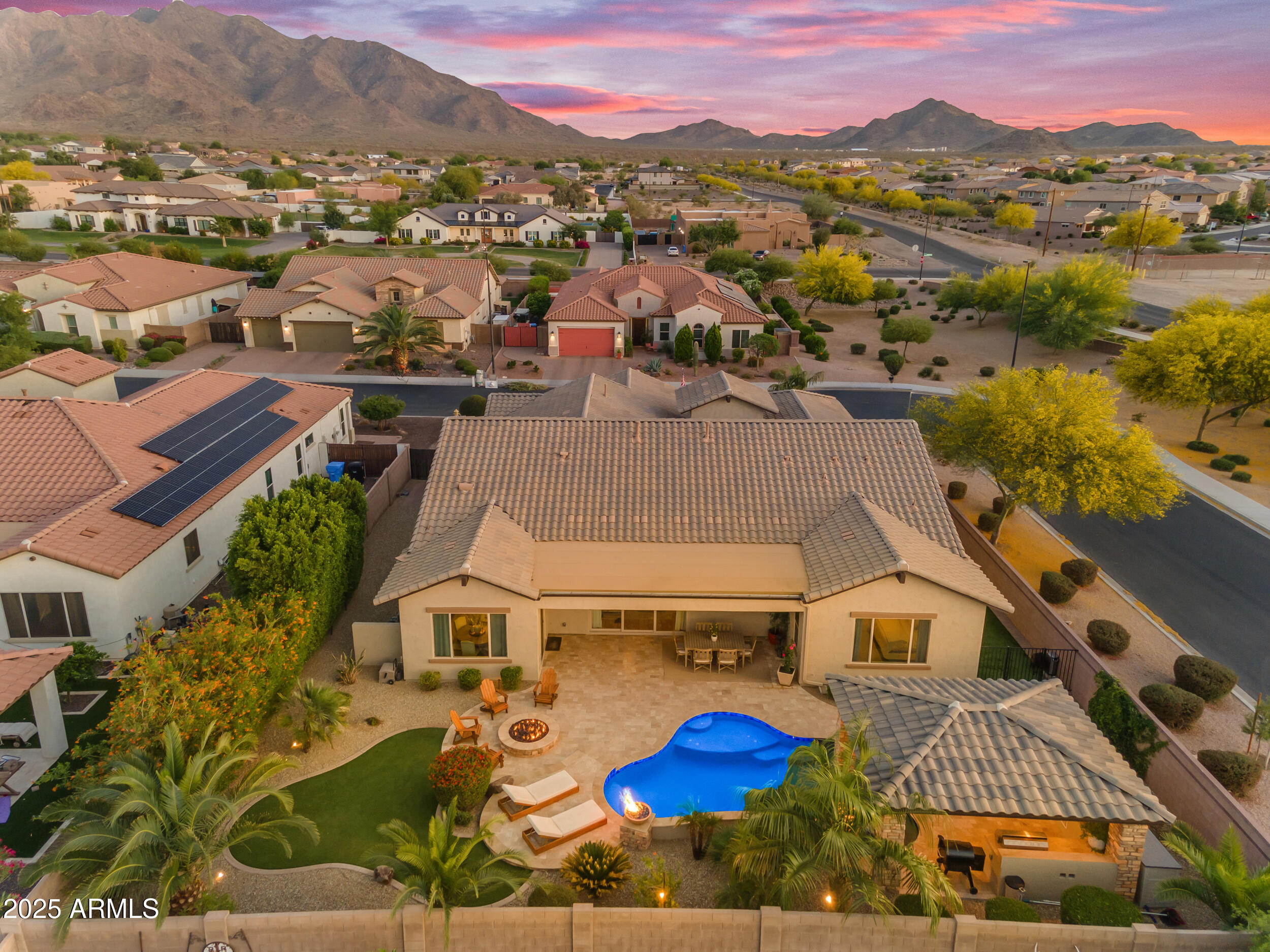 2826 E BELLFLOWER Drive