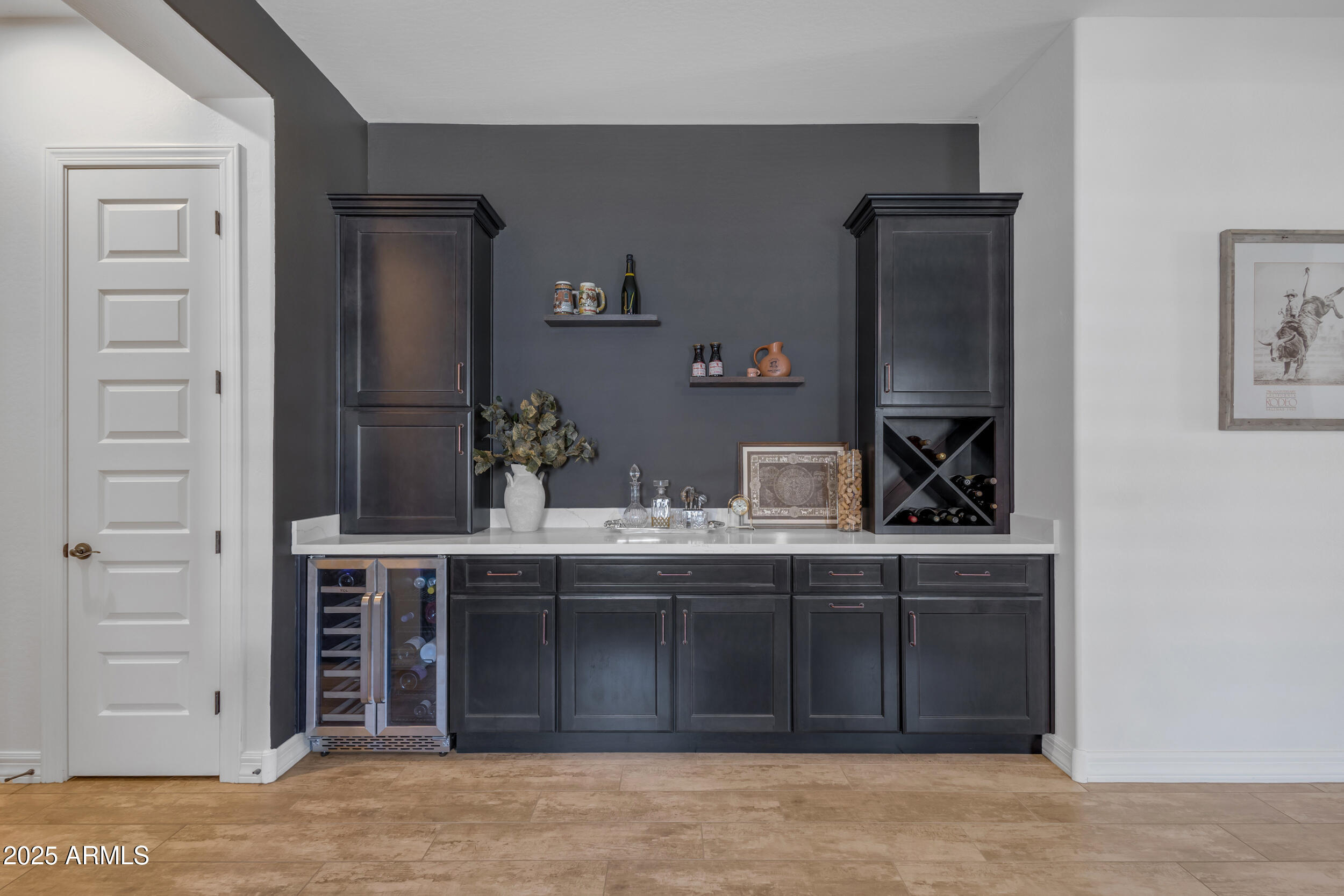 2826 E BELLFLOWER Drive