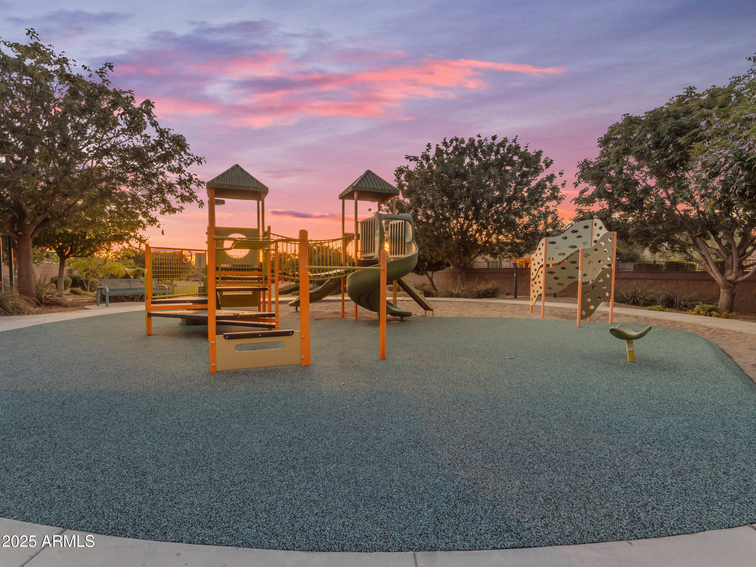 2826 E BELLFLOWER Drive