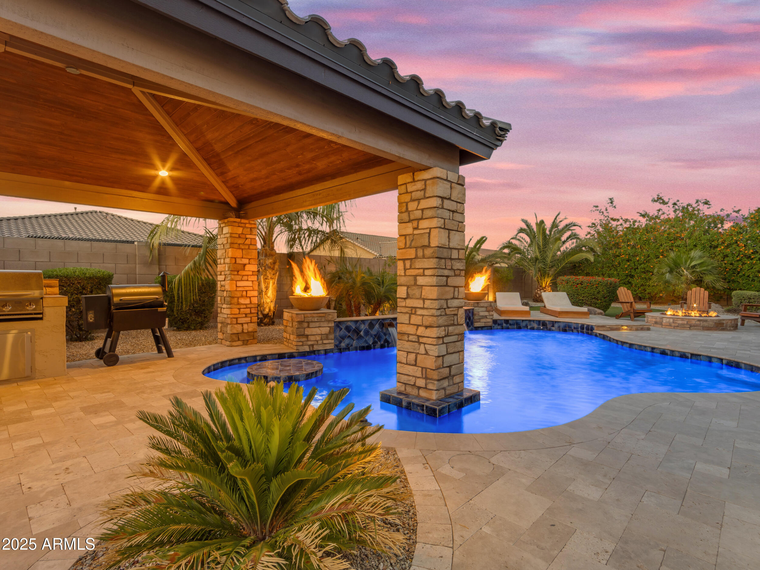 2826 E BELLFLOWER Drive