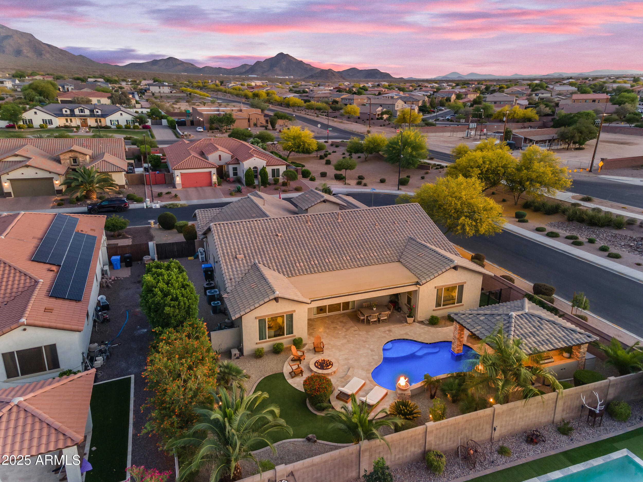 2826 E BELLFLOWER Drive