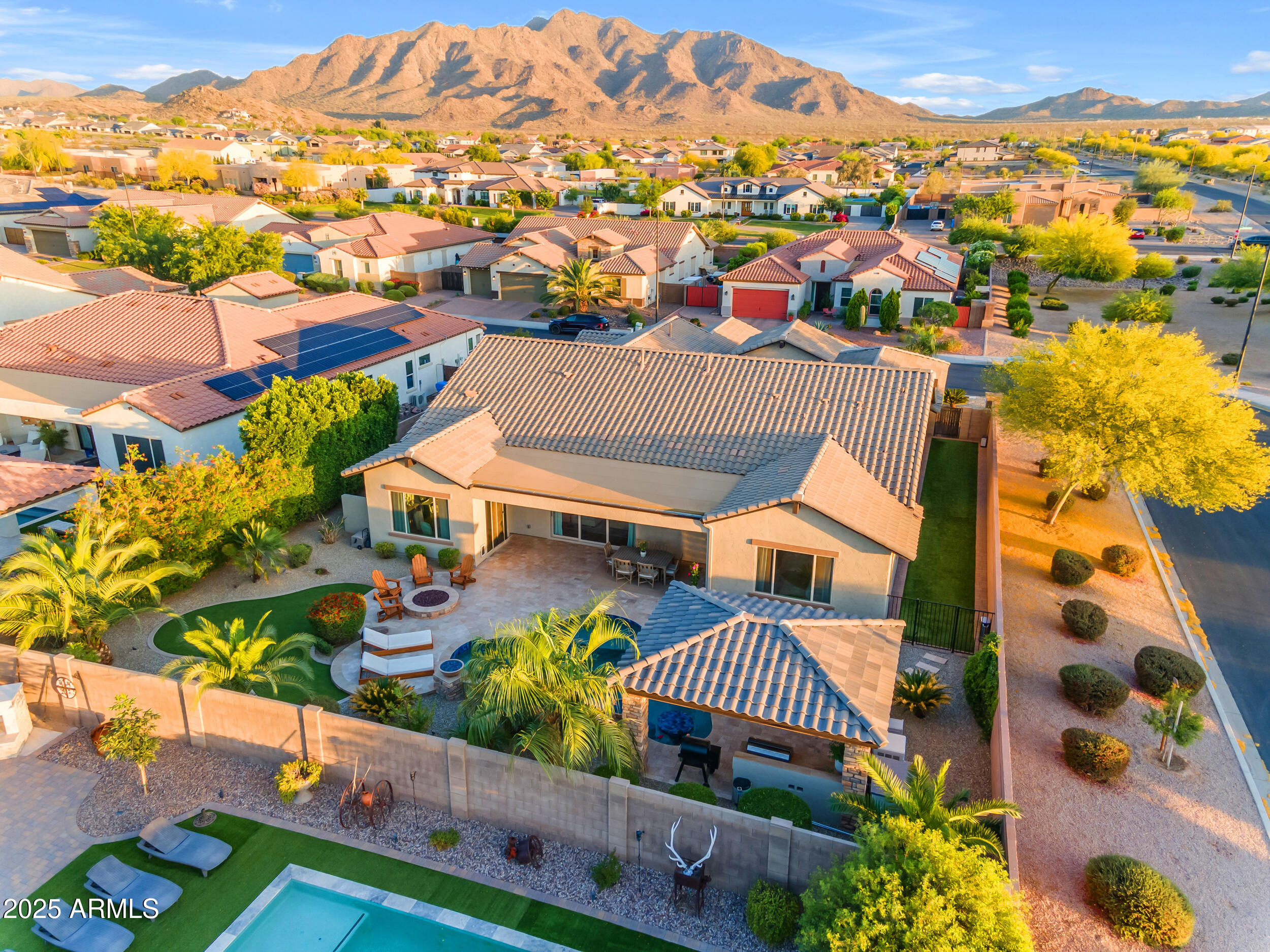 2826 E BELLFLOWER Drive