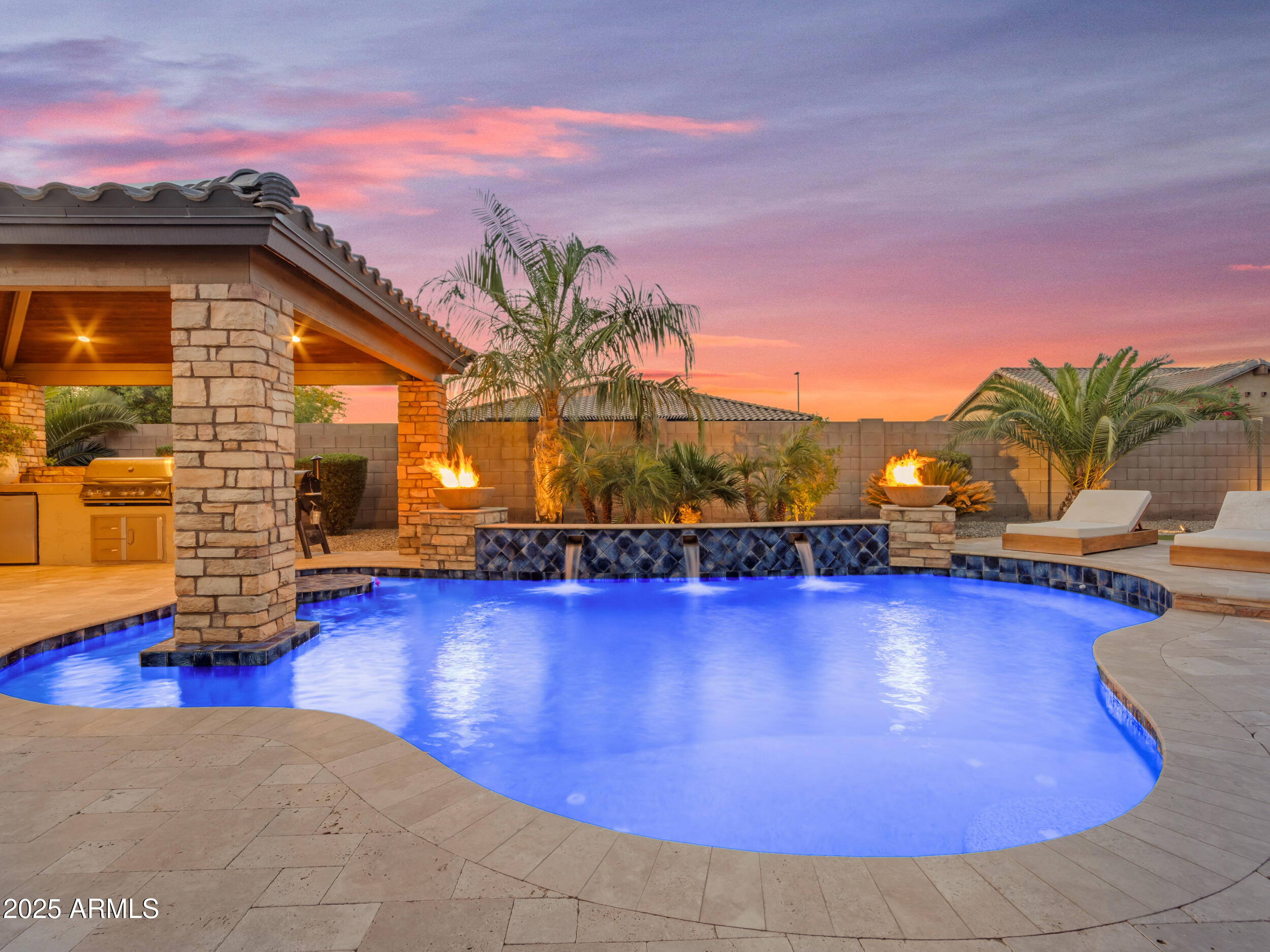 2826 E BELLFLOWER Drive