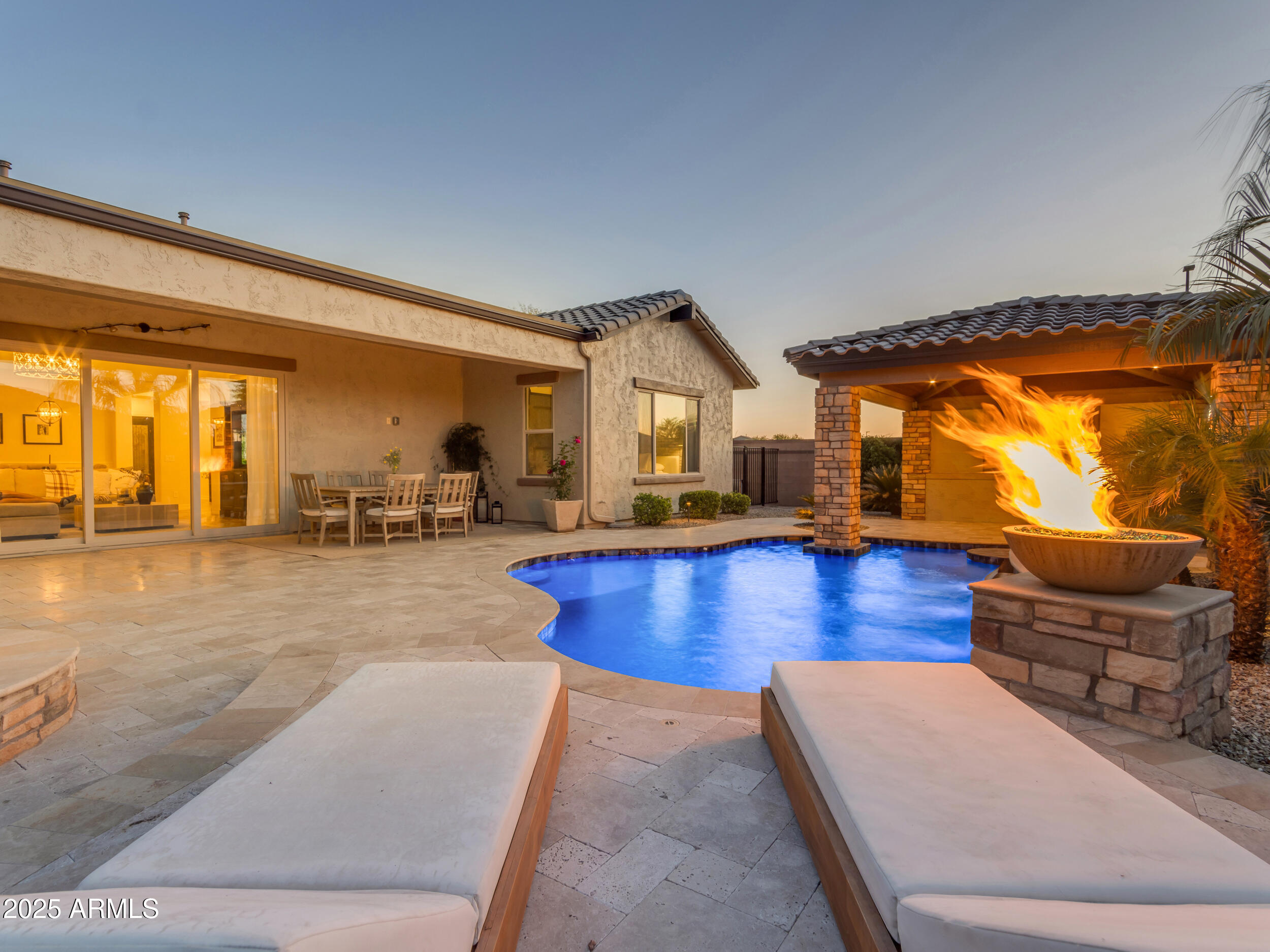 2826 E BELLFLOWER Drive