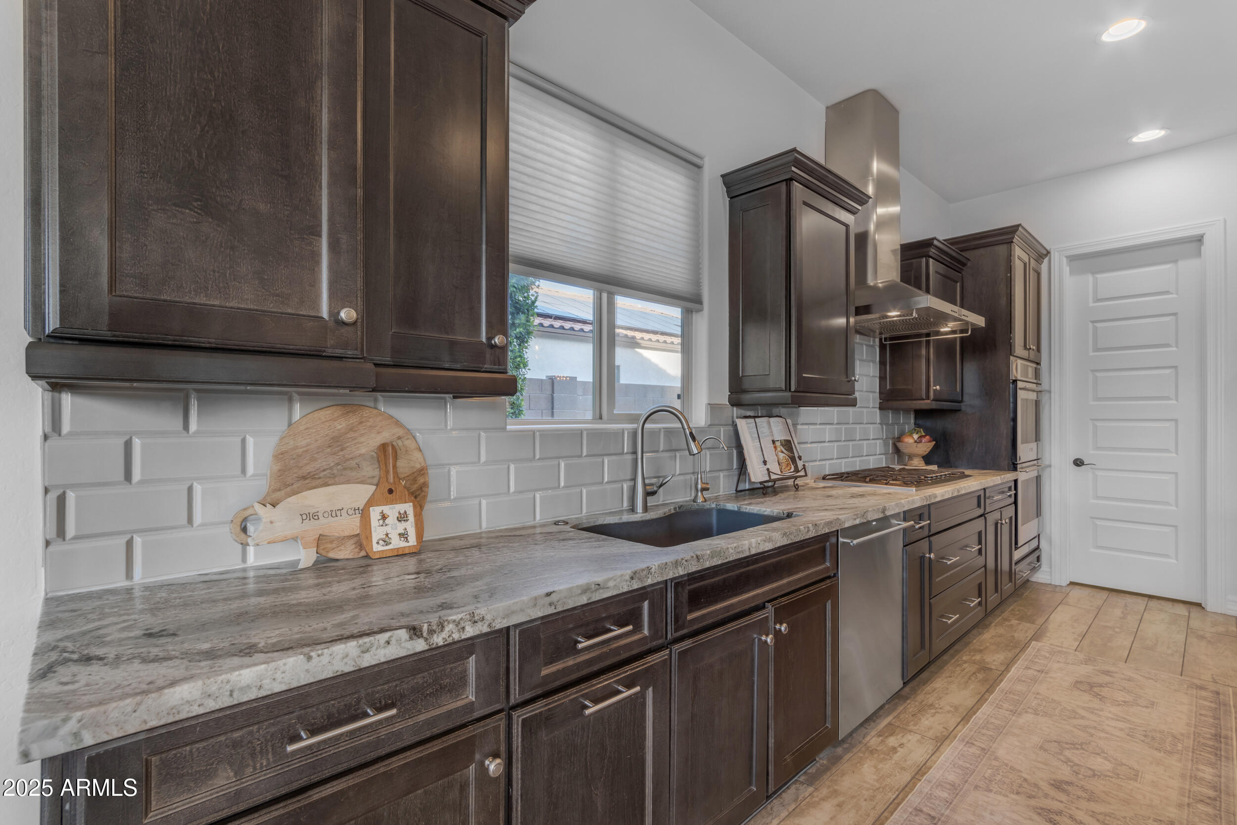 2826 E BELLFLOWER Drive