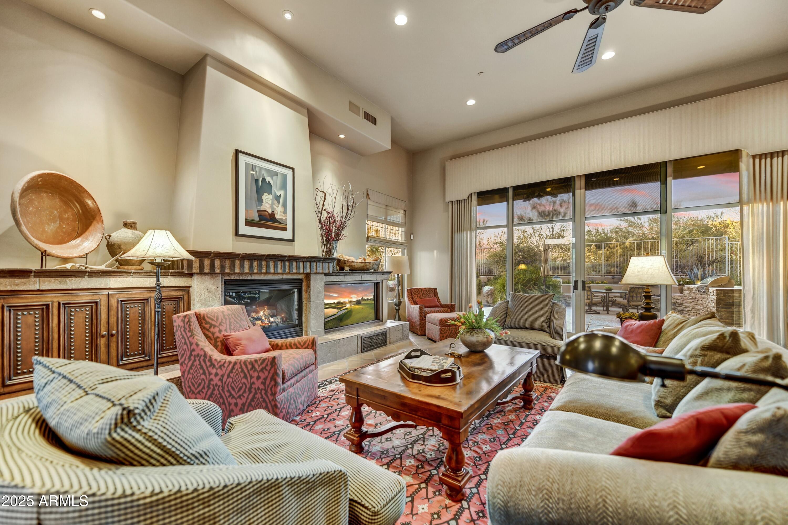 9534 E MONUMENT Drive