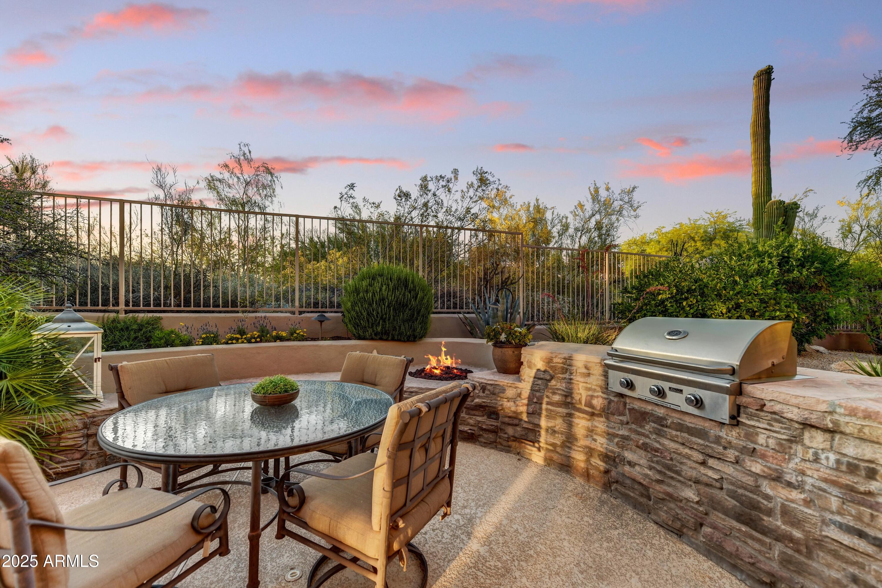 9534 E MONUMENT Drive