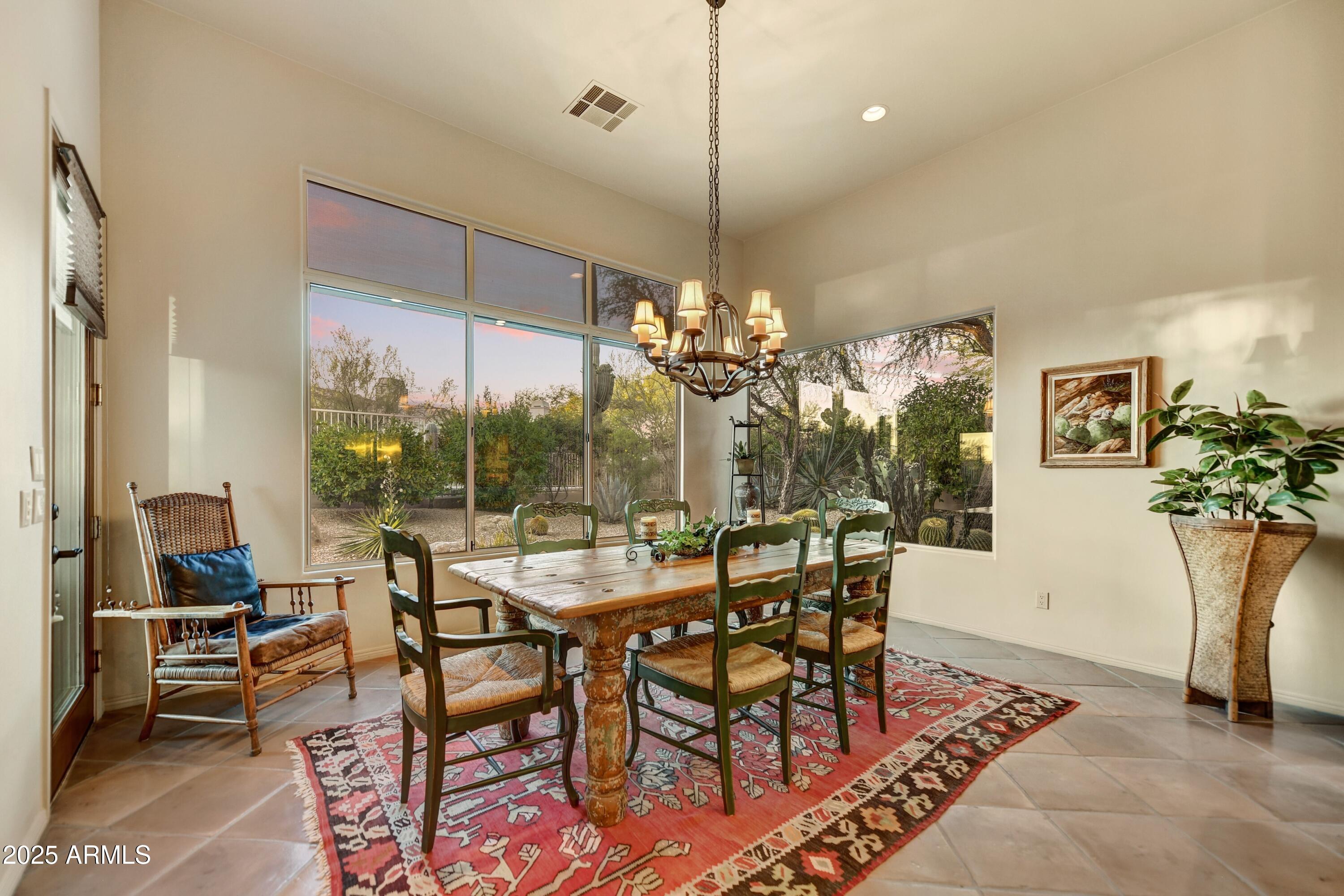 9534 E MONUMENT Drive