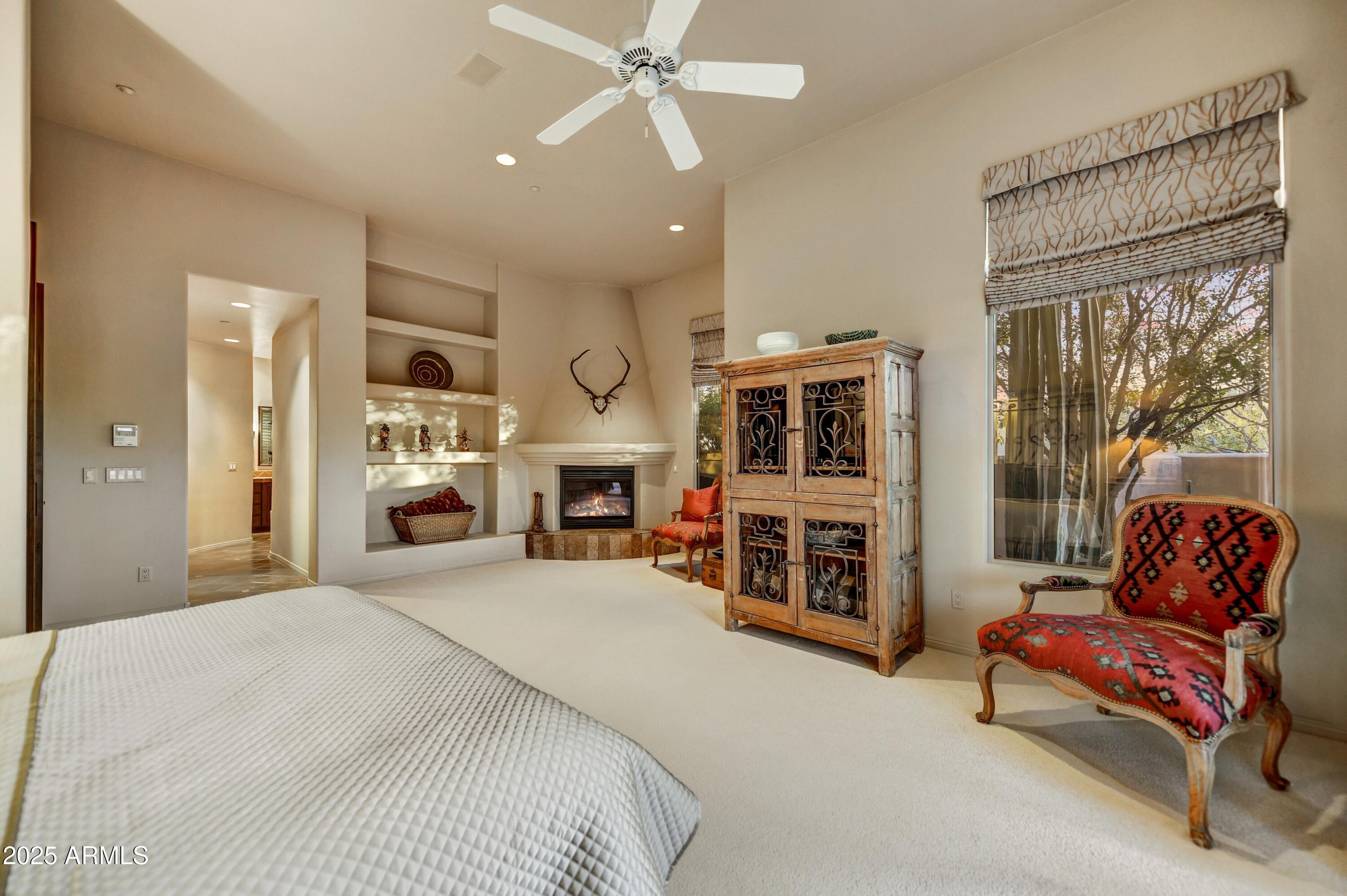 9534 E MONUMENT Drive