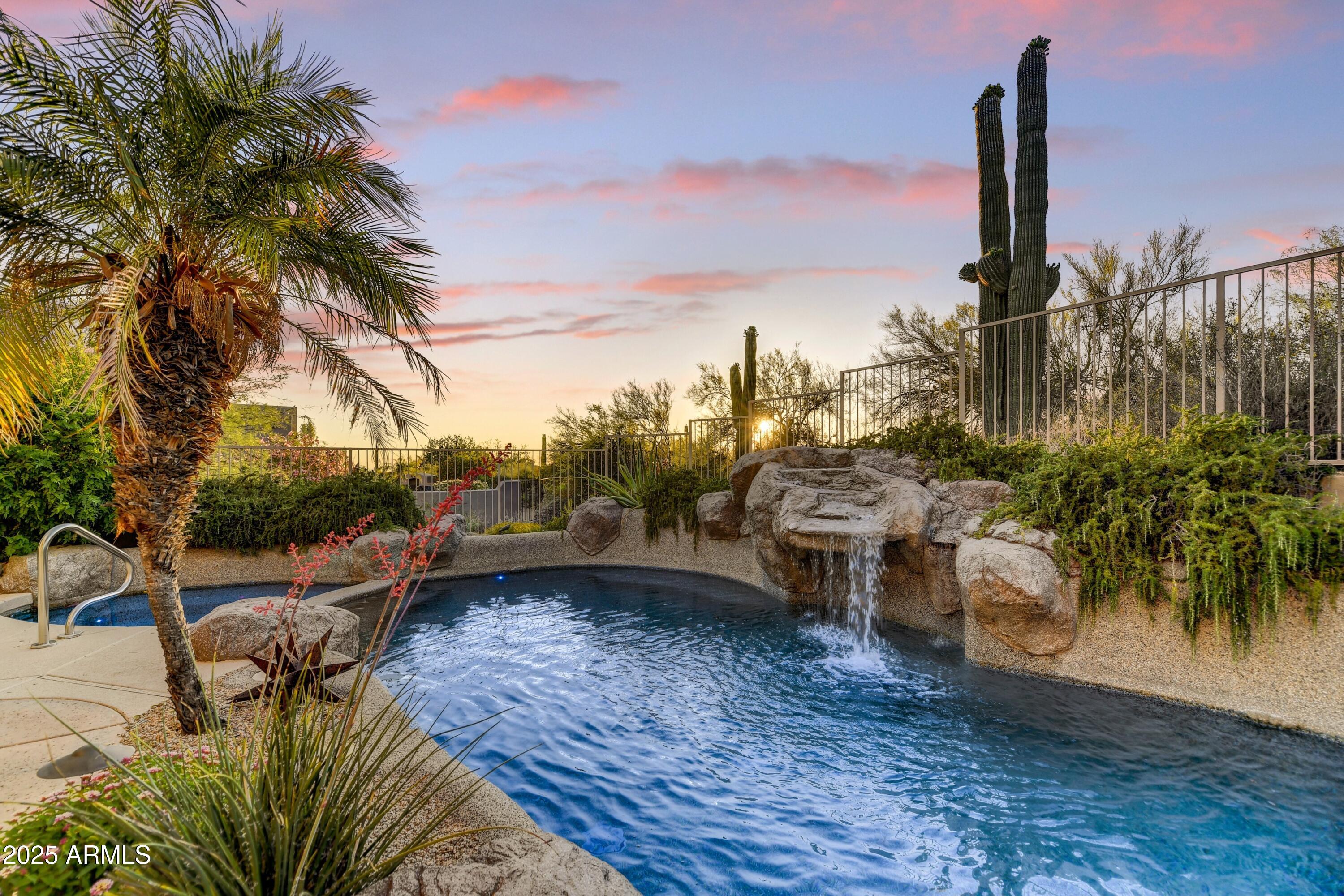 9534 E MONUMENT Drive