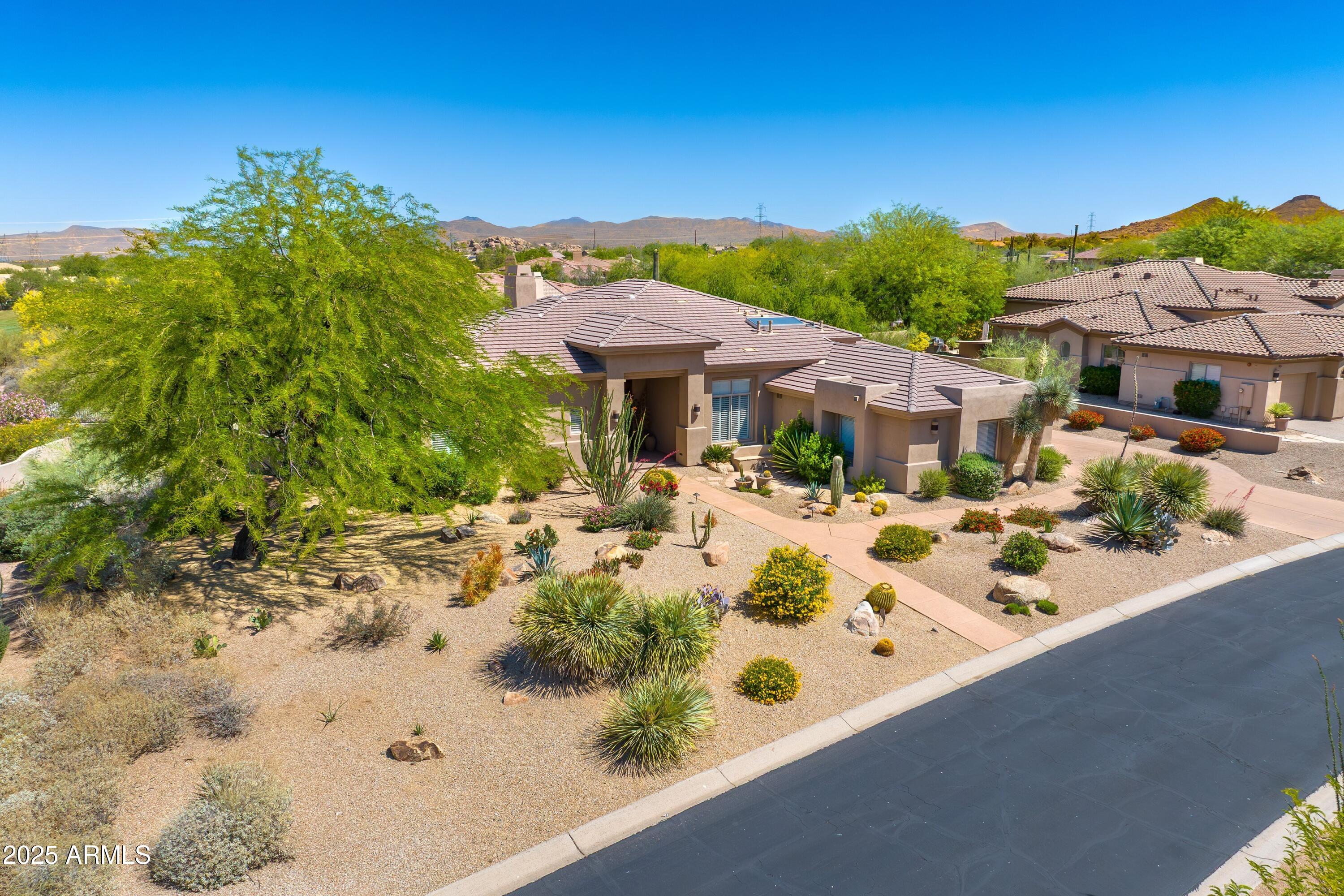 9534 E MONUMENT Drive