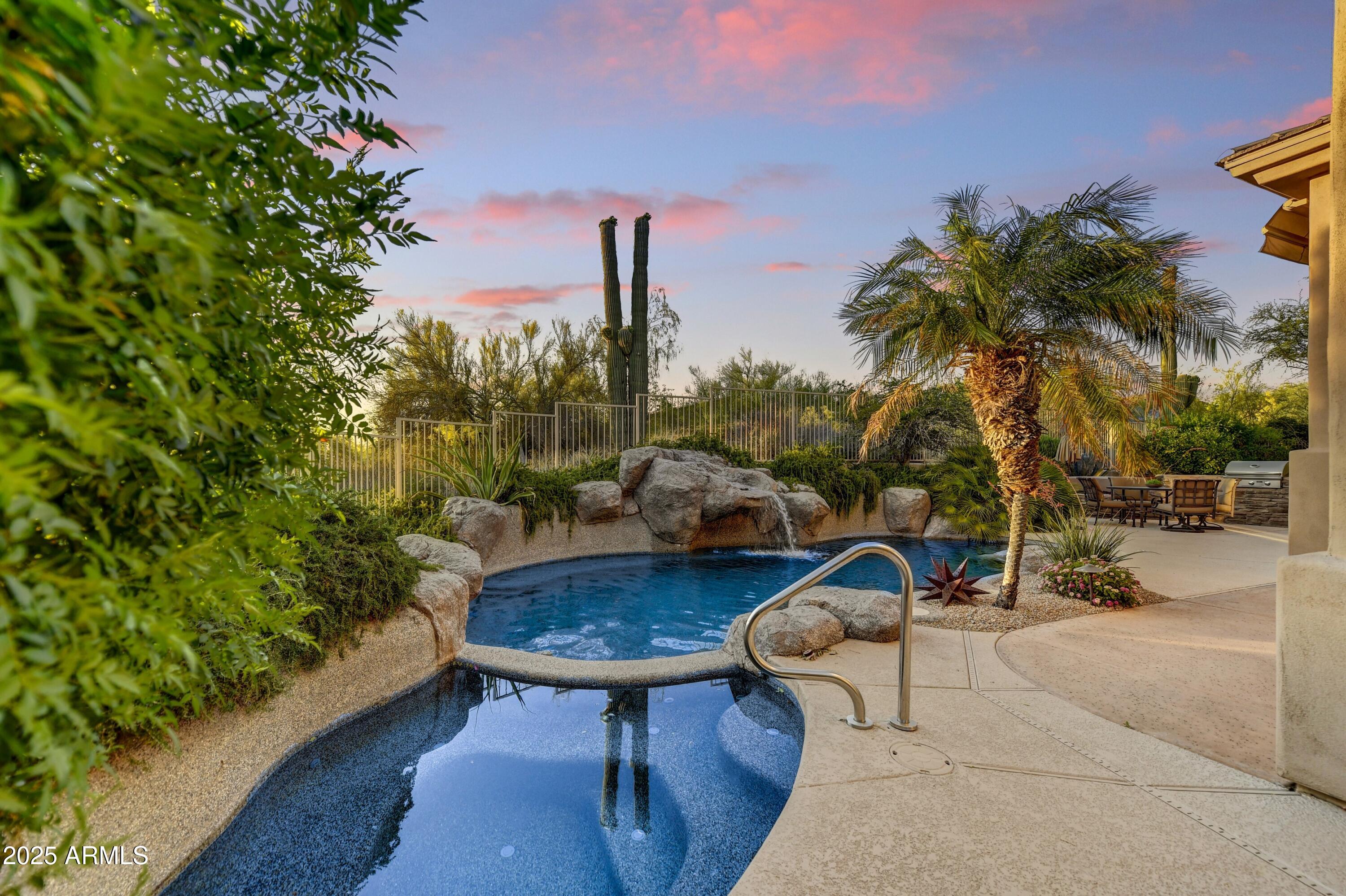 9534 E MONUMENT Drive