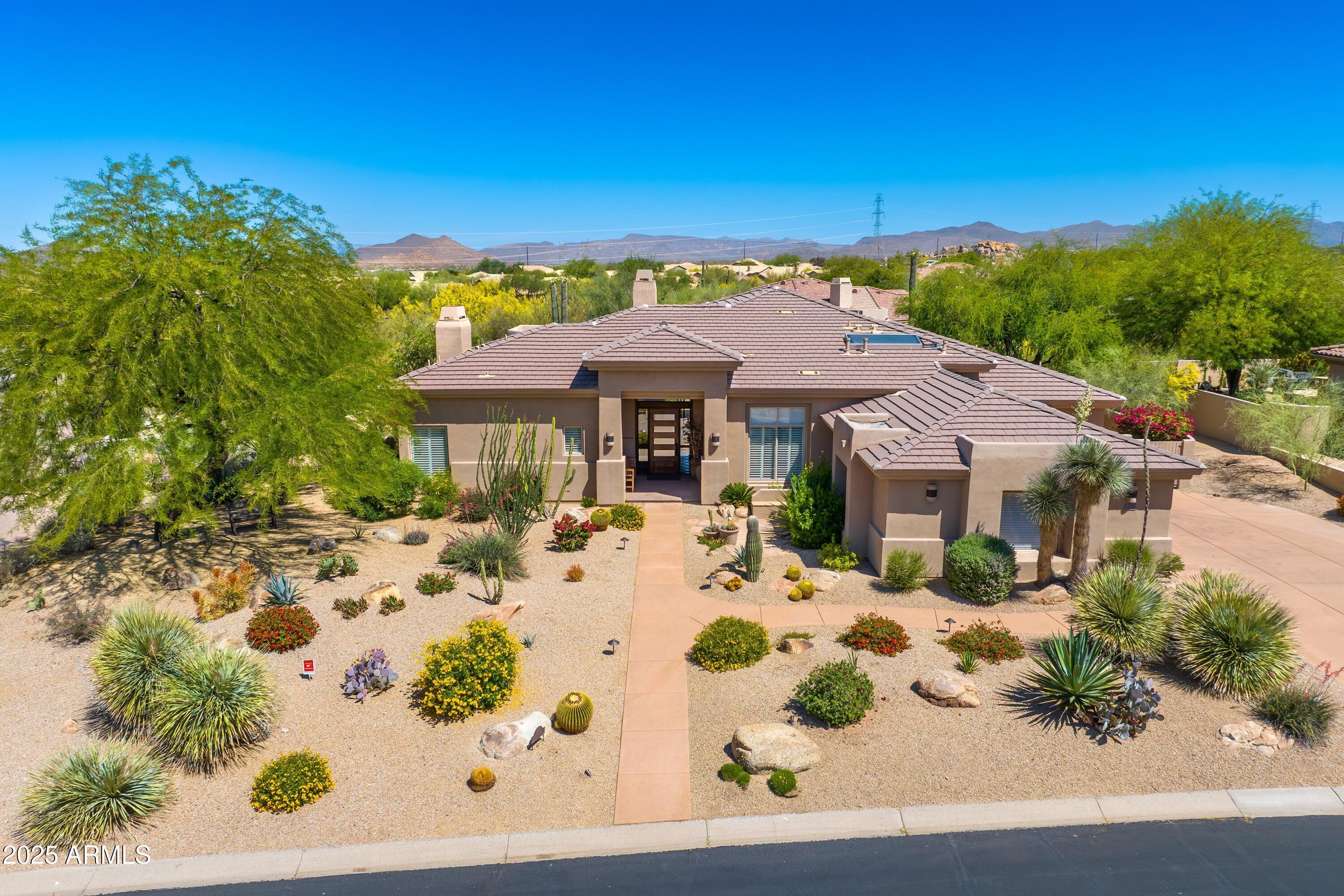 9534 E MONUMENT Drive