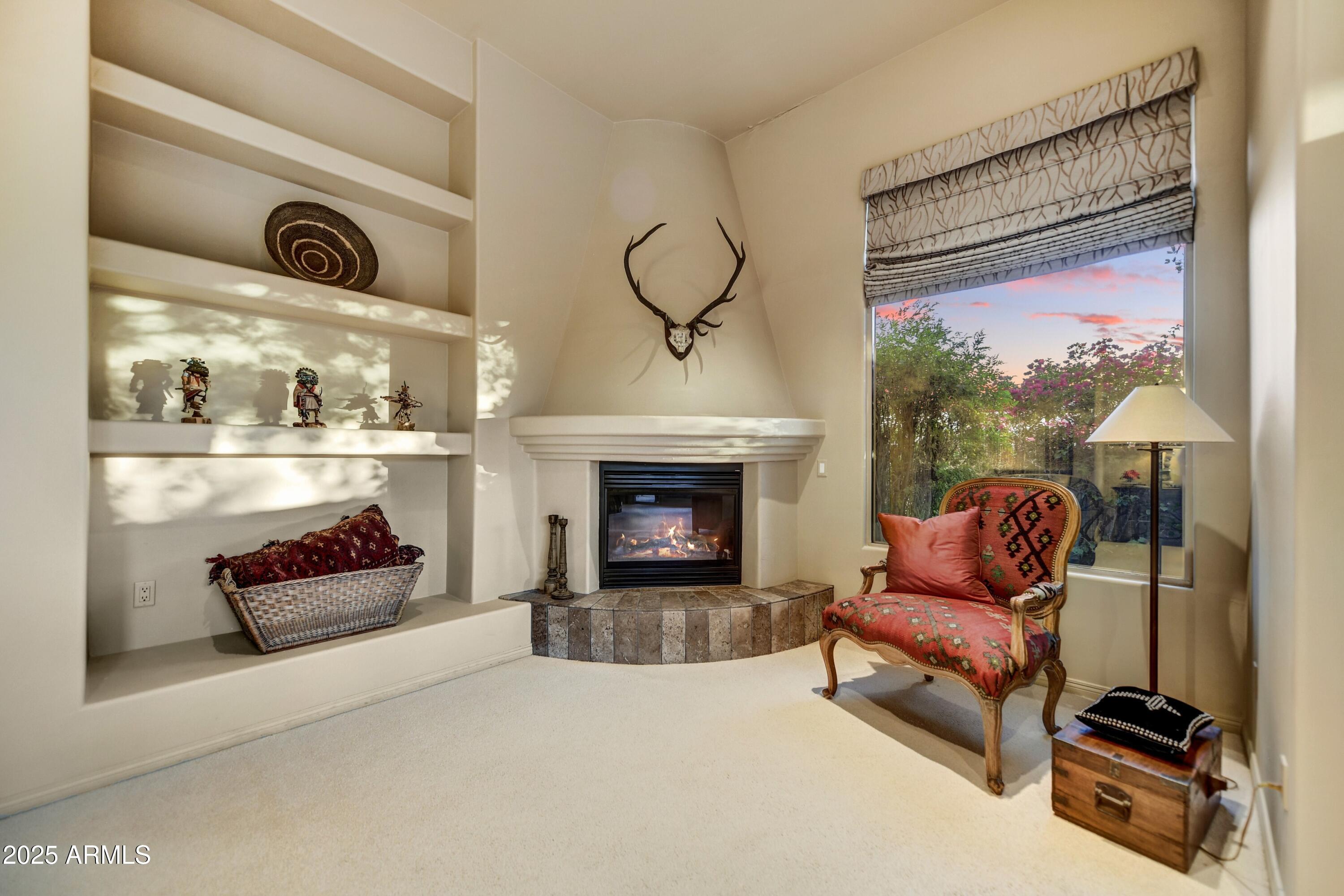 9534 E MONUMENT Drive