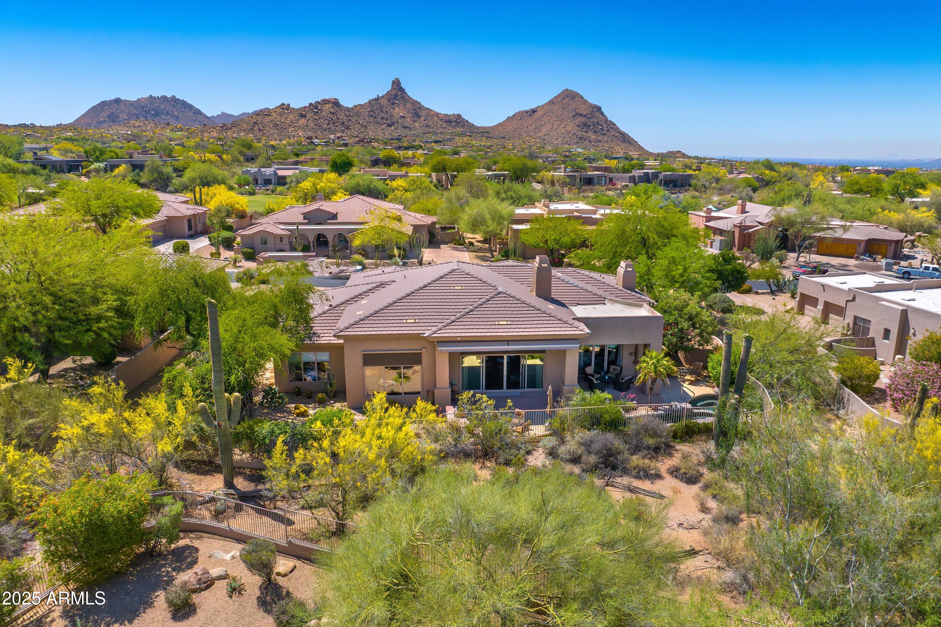 9534 E MONUMENT Drive