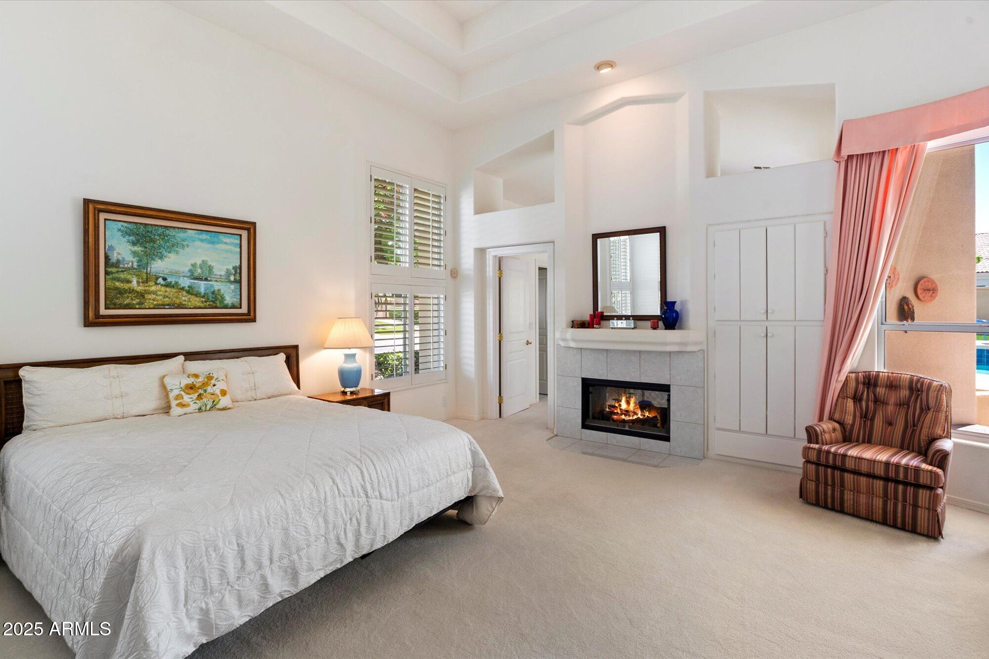 11403 E CARON Street