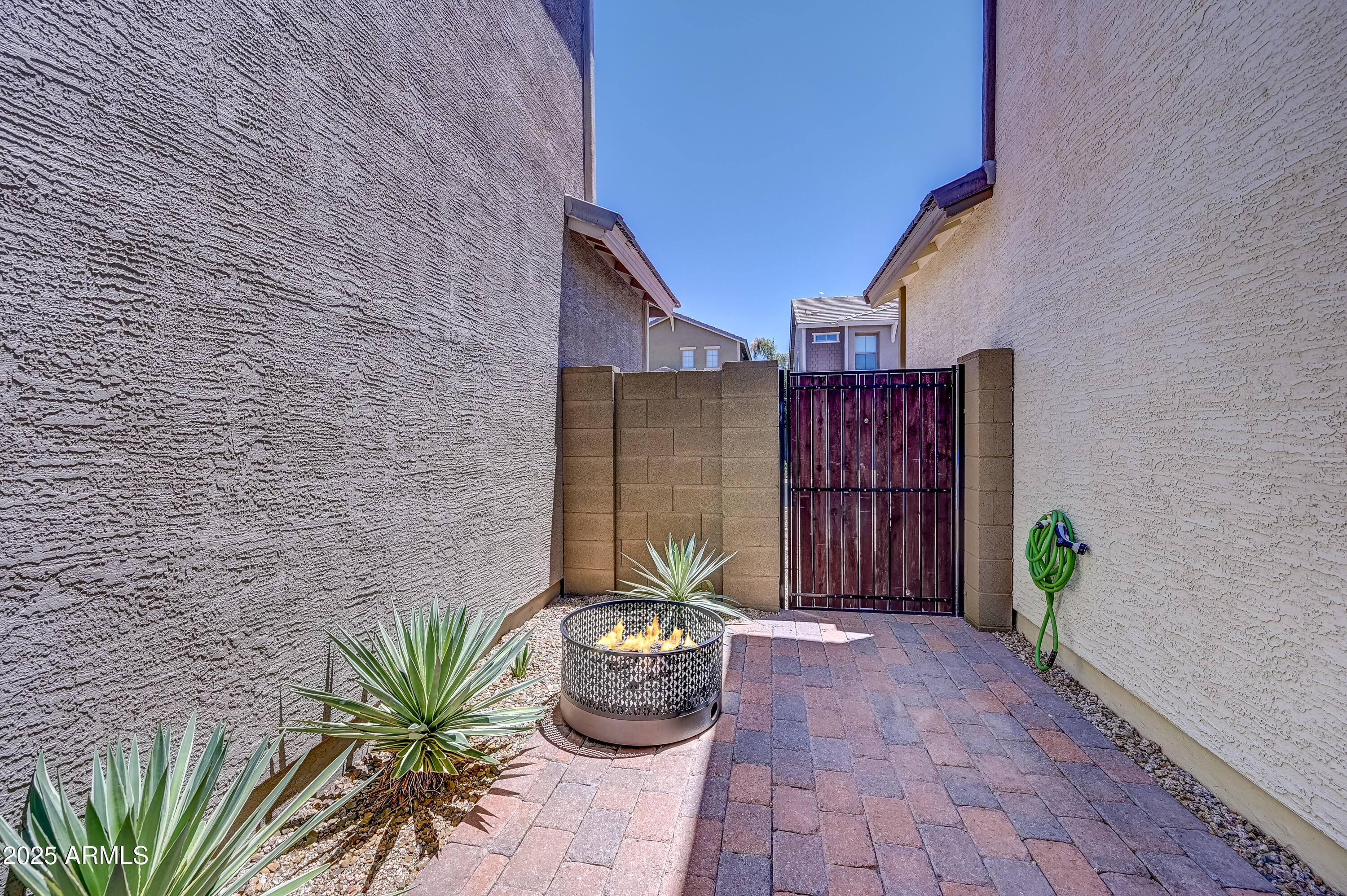 4379 E ROSEMONTE Drive