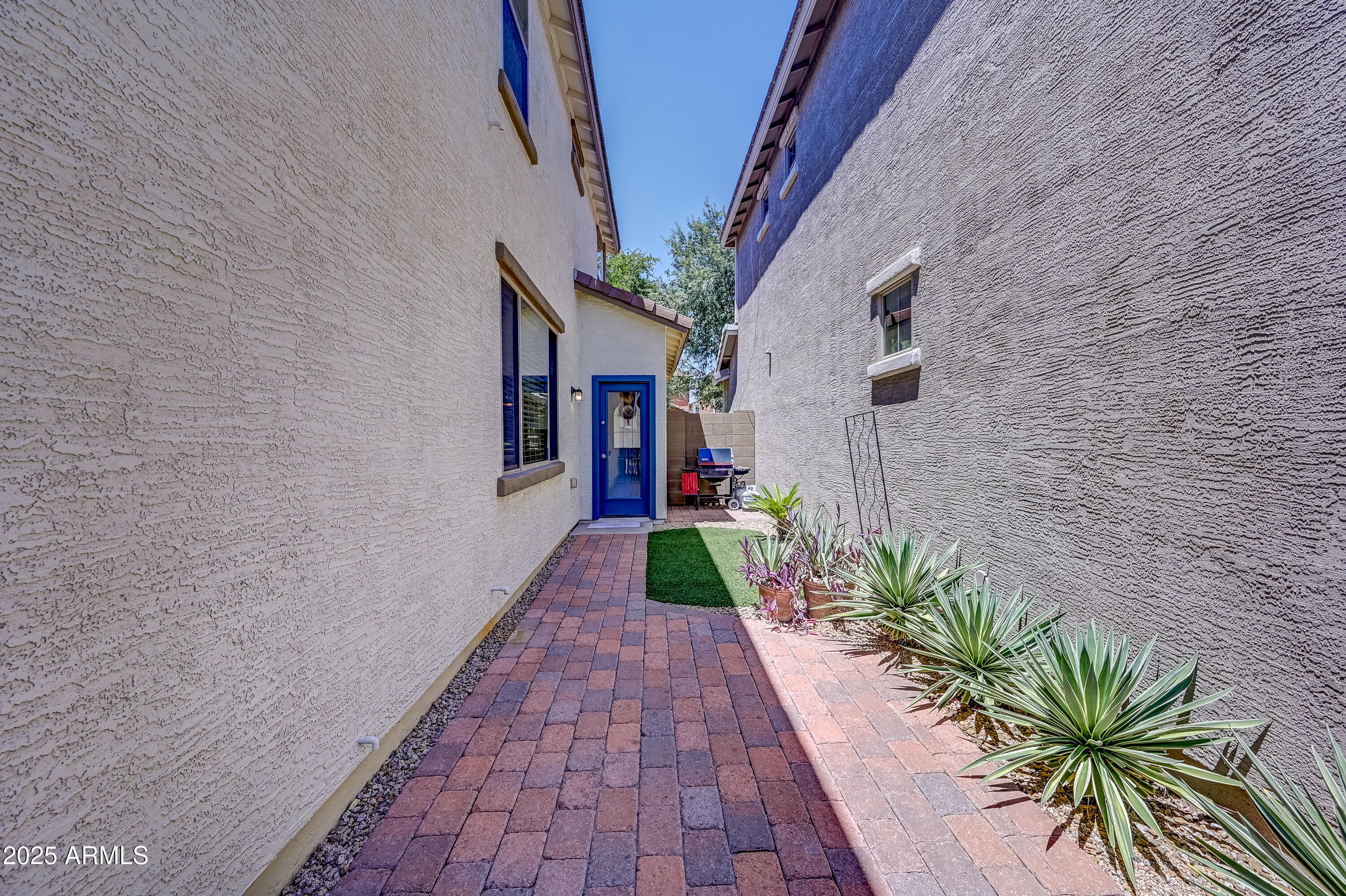 4379 E ROSEMONTE Drive