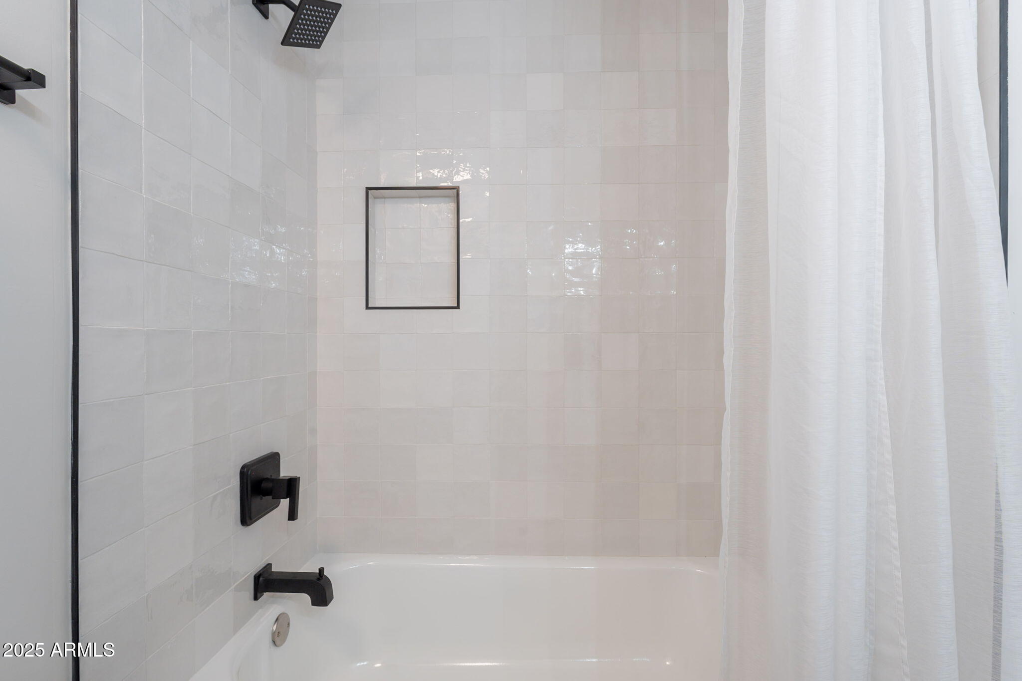 1061 E FREMONT Drive